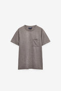 T-SHIRT EM SLUB LAVADA COM BOLSO