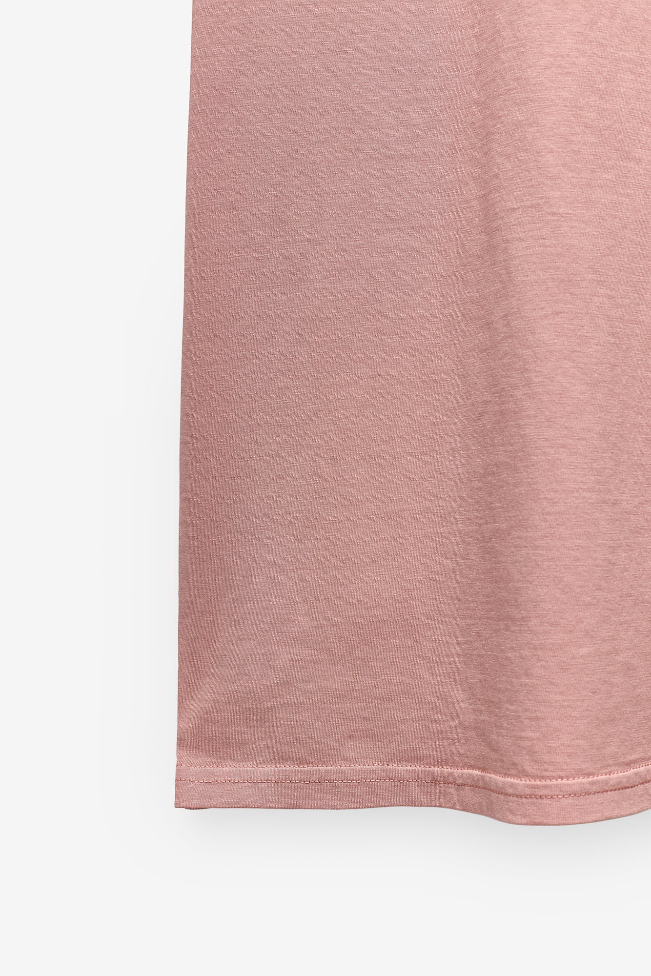 T-SHIRT COM PRINT QUEBRAMAR AO TOM