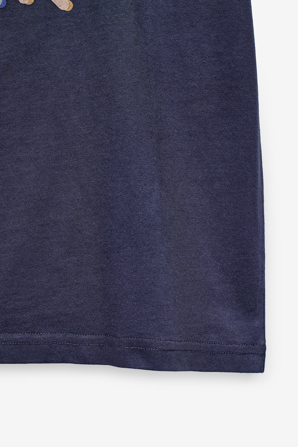 CAMISETA CON ESTAMPADO QUEBRAMAR