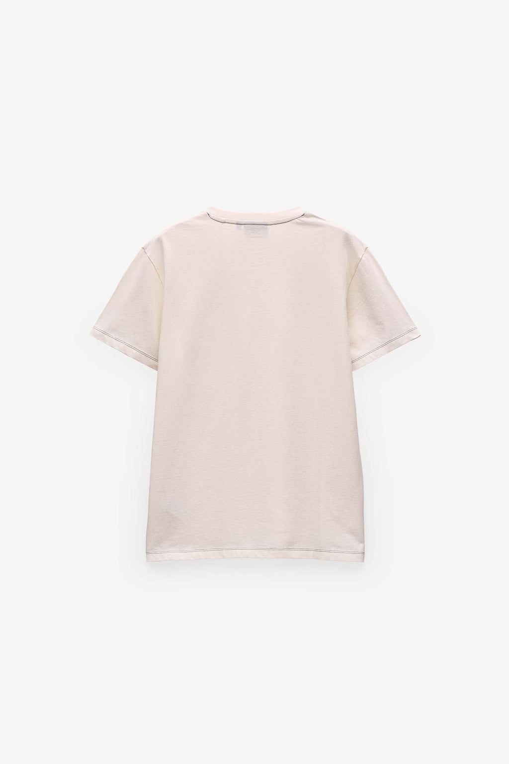 CAMISETA CON LOGO EN CONTRASTE