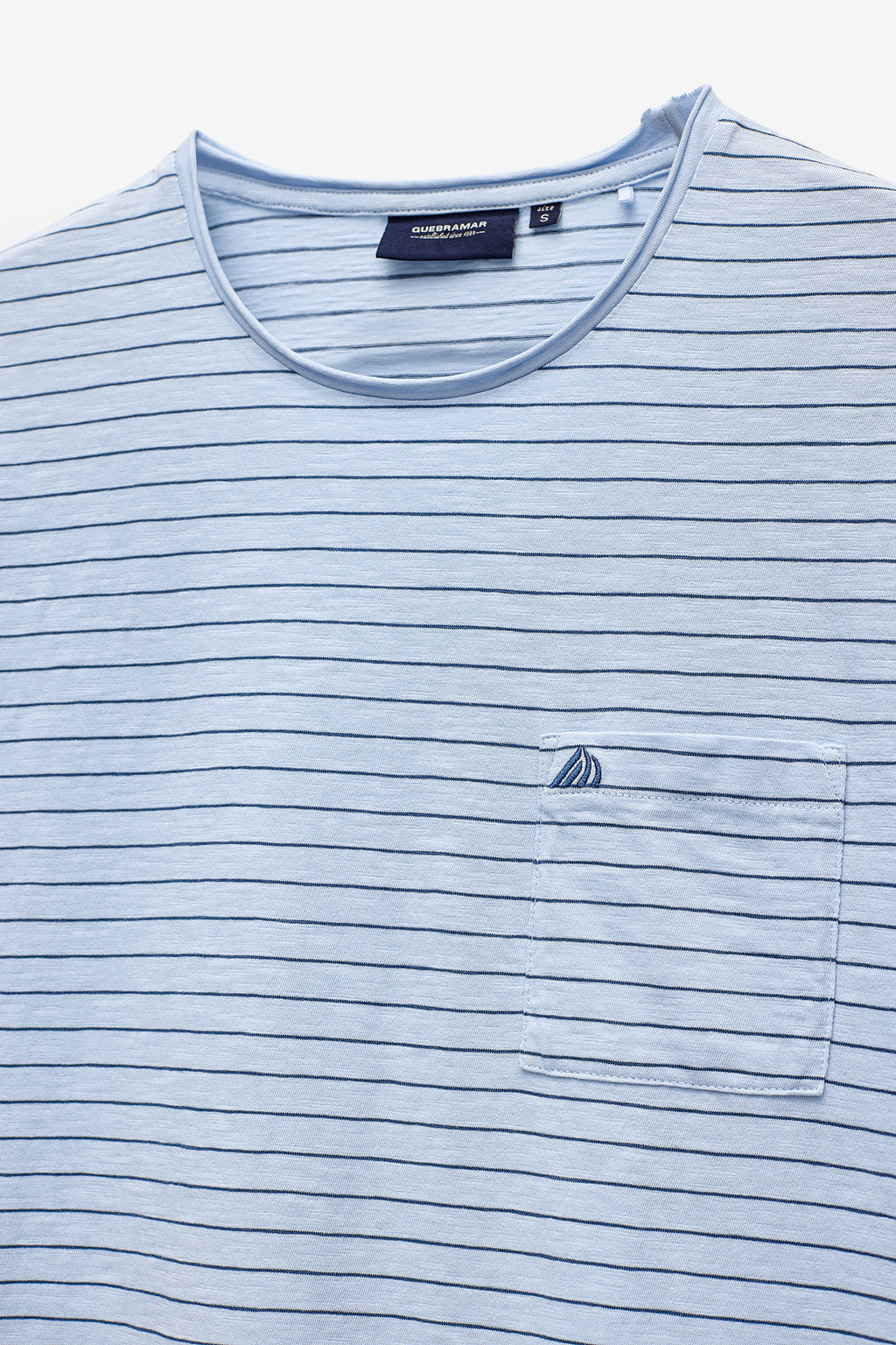 T-SHIRT ÀS RISCAS