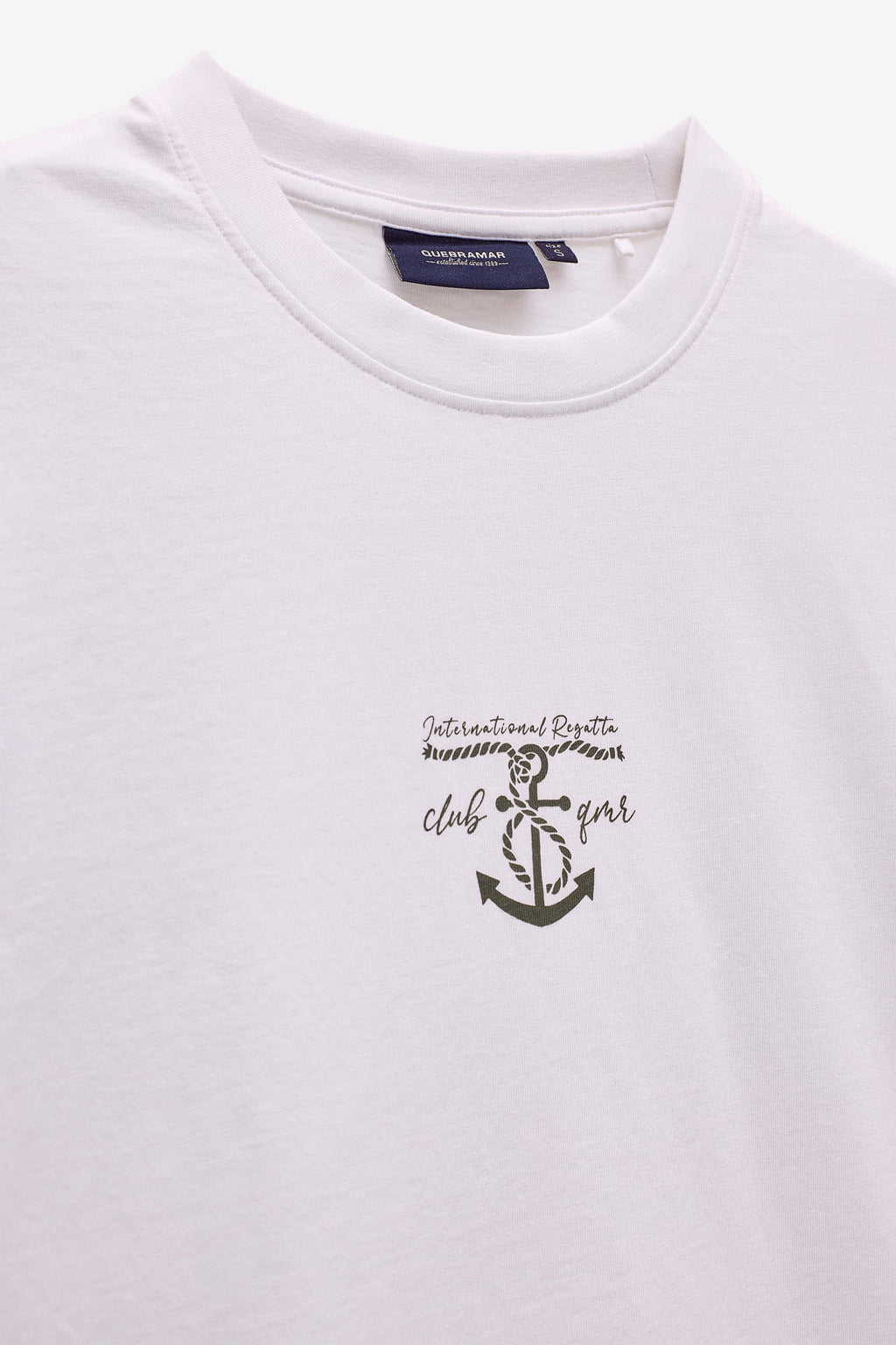CAMISETA CON ESTAMPADO DE ANCLA