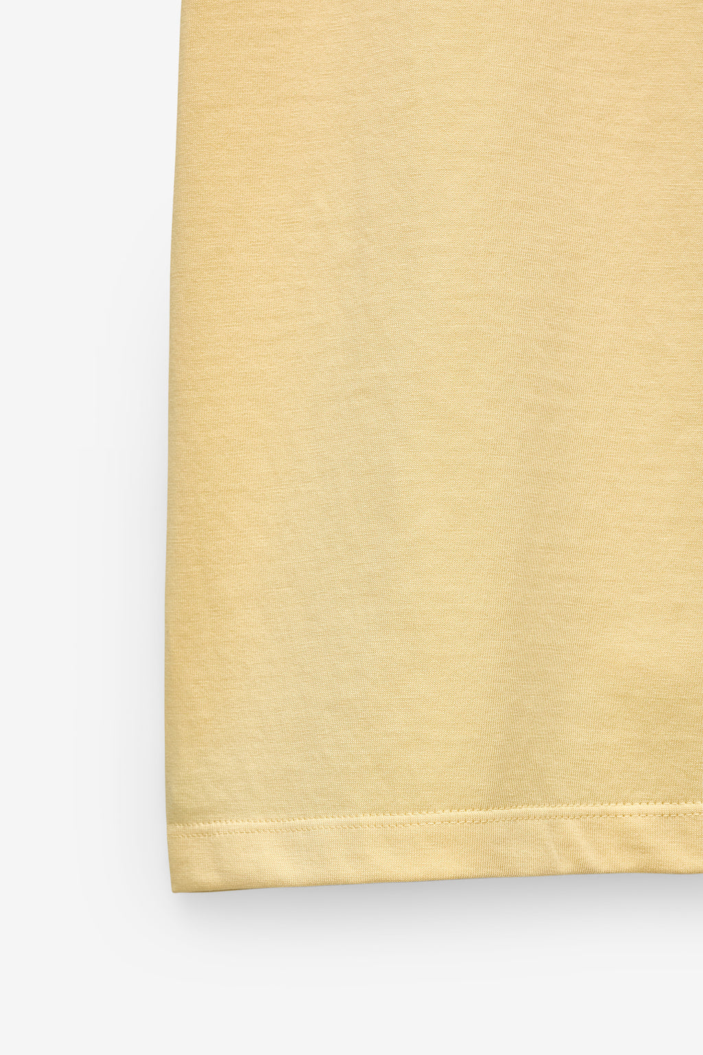 T-SHIRT COM LOGO GEOMÉTRICO