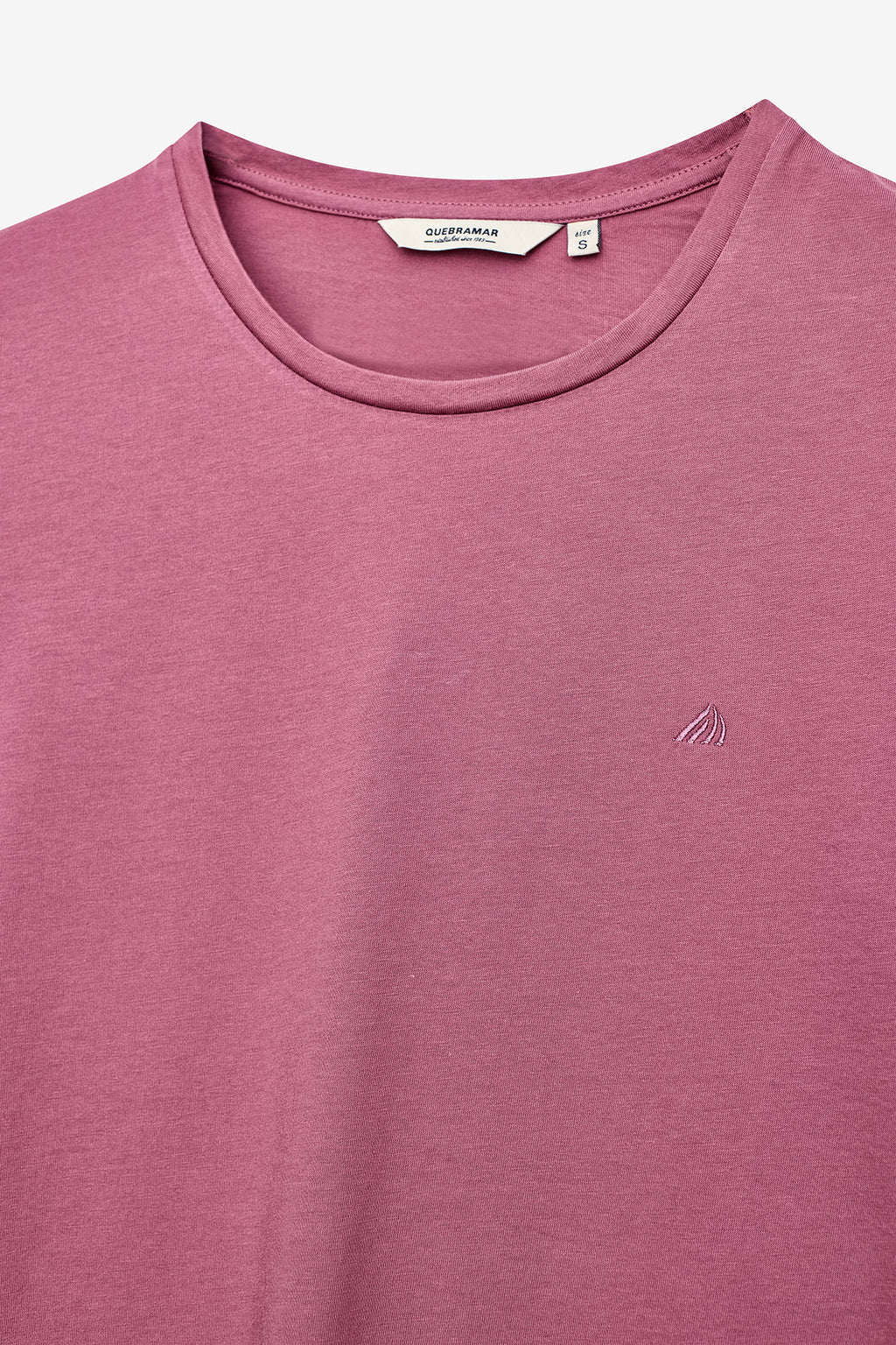 T-SHIRT COM LOGO
