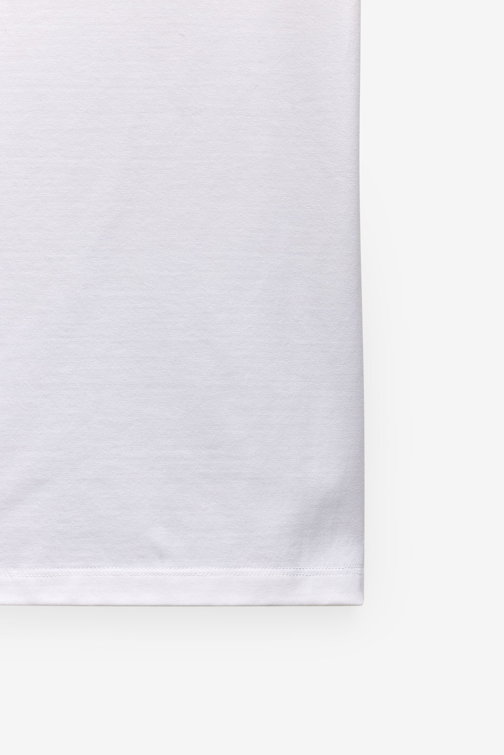 T-SHIRT BÁSICA COM ELASTANO