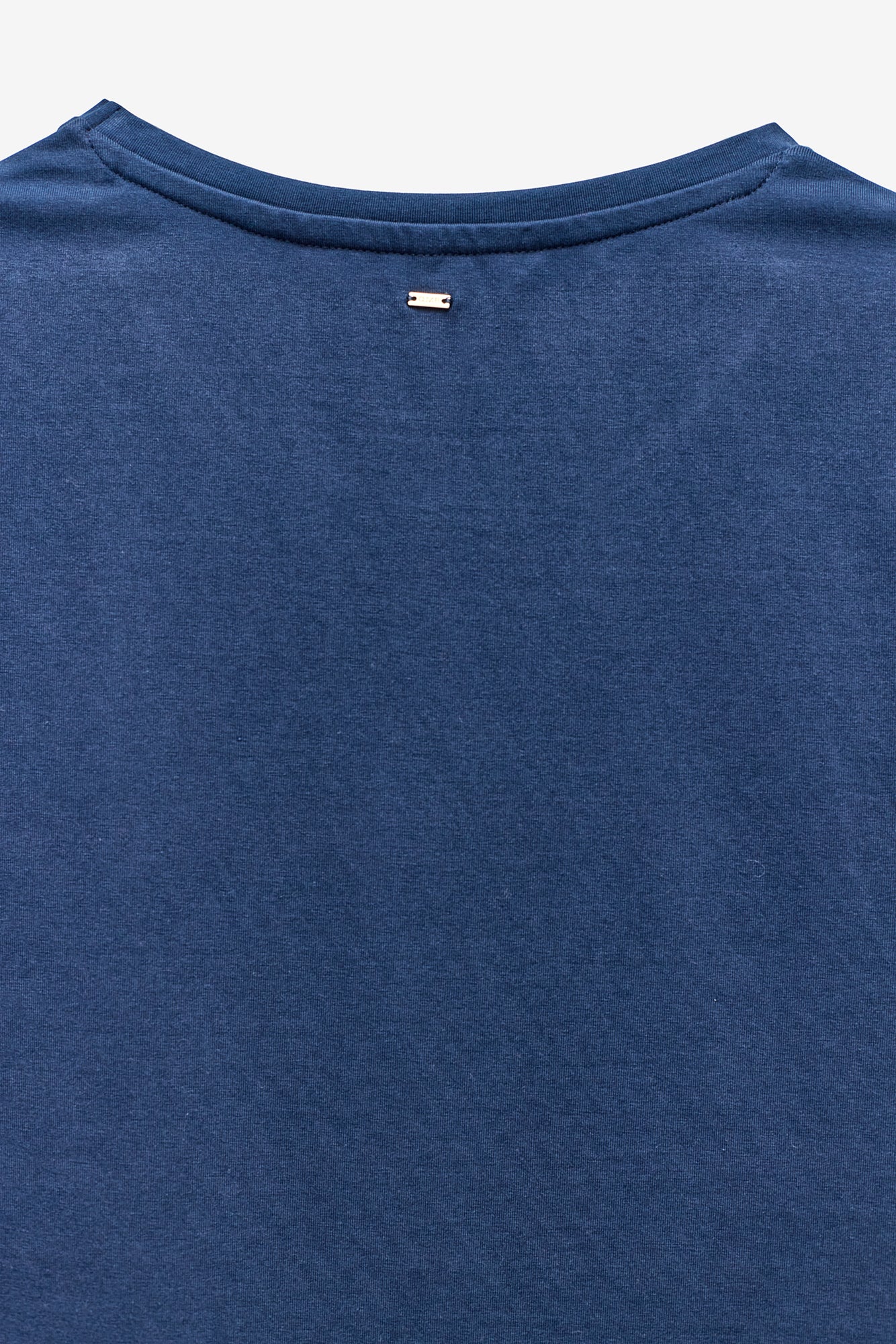 T-SHIRT BÁSICA COM ELASTANO