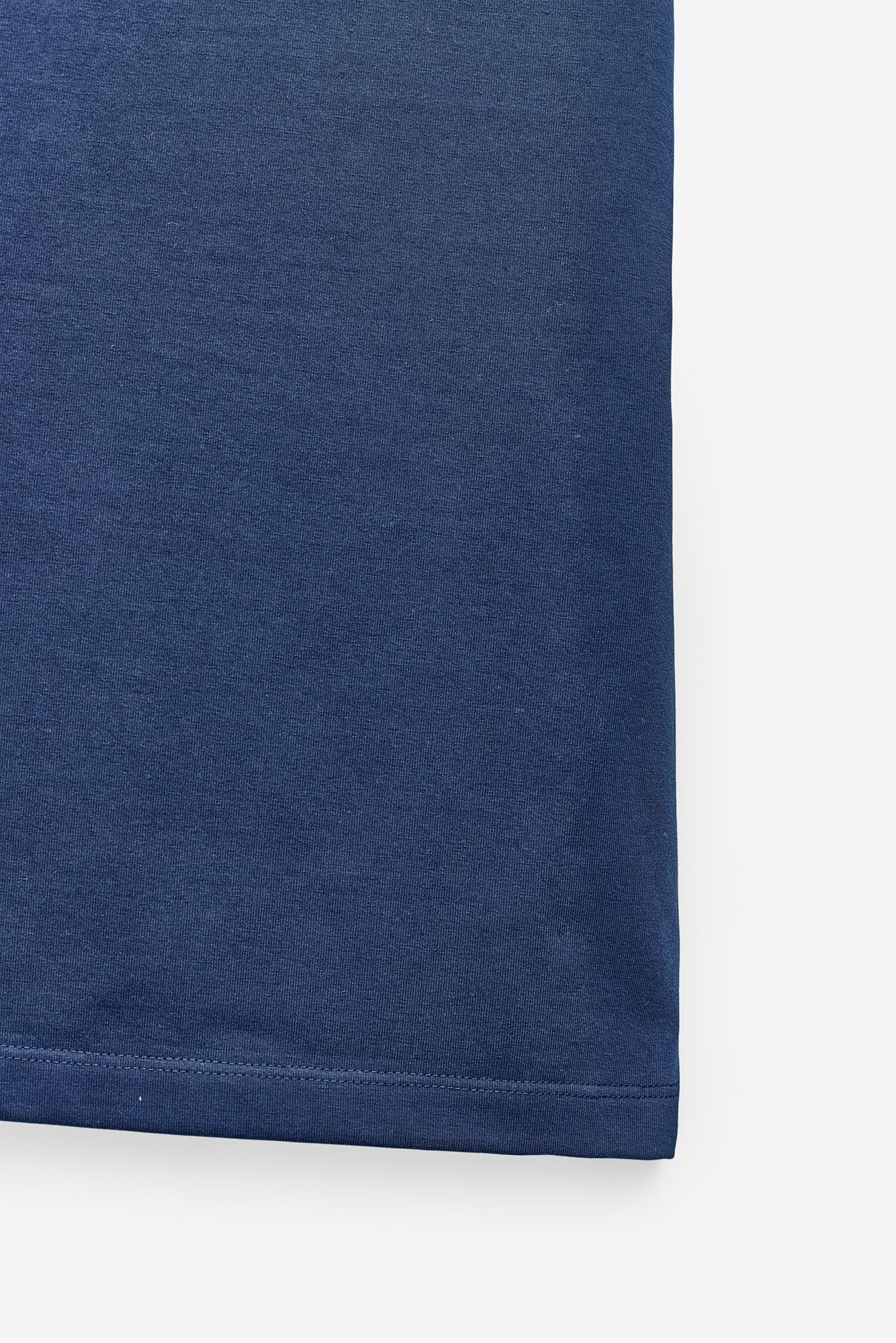 T-SHIRT BÁSICA COM ELASTANO