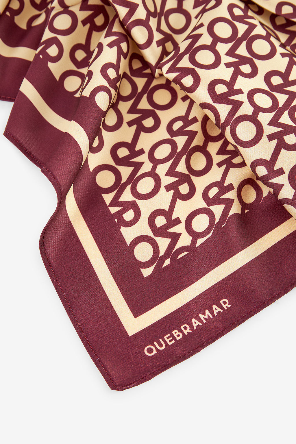 LENÇO ESTAMPADO QMR