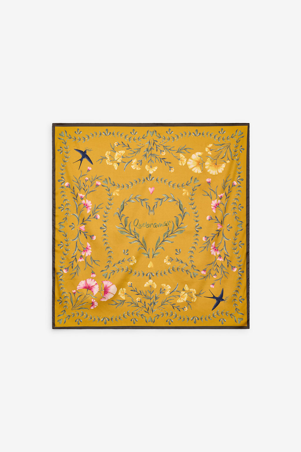 PAÑUELO FLORAL CON CORAZÓN
