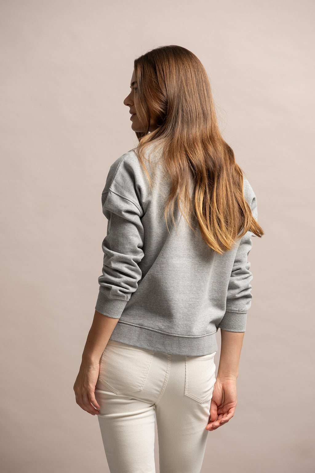 SWEATSHIRT BÁSICA COM DECOTE REDONDO