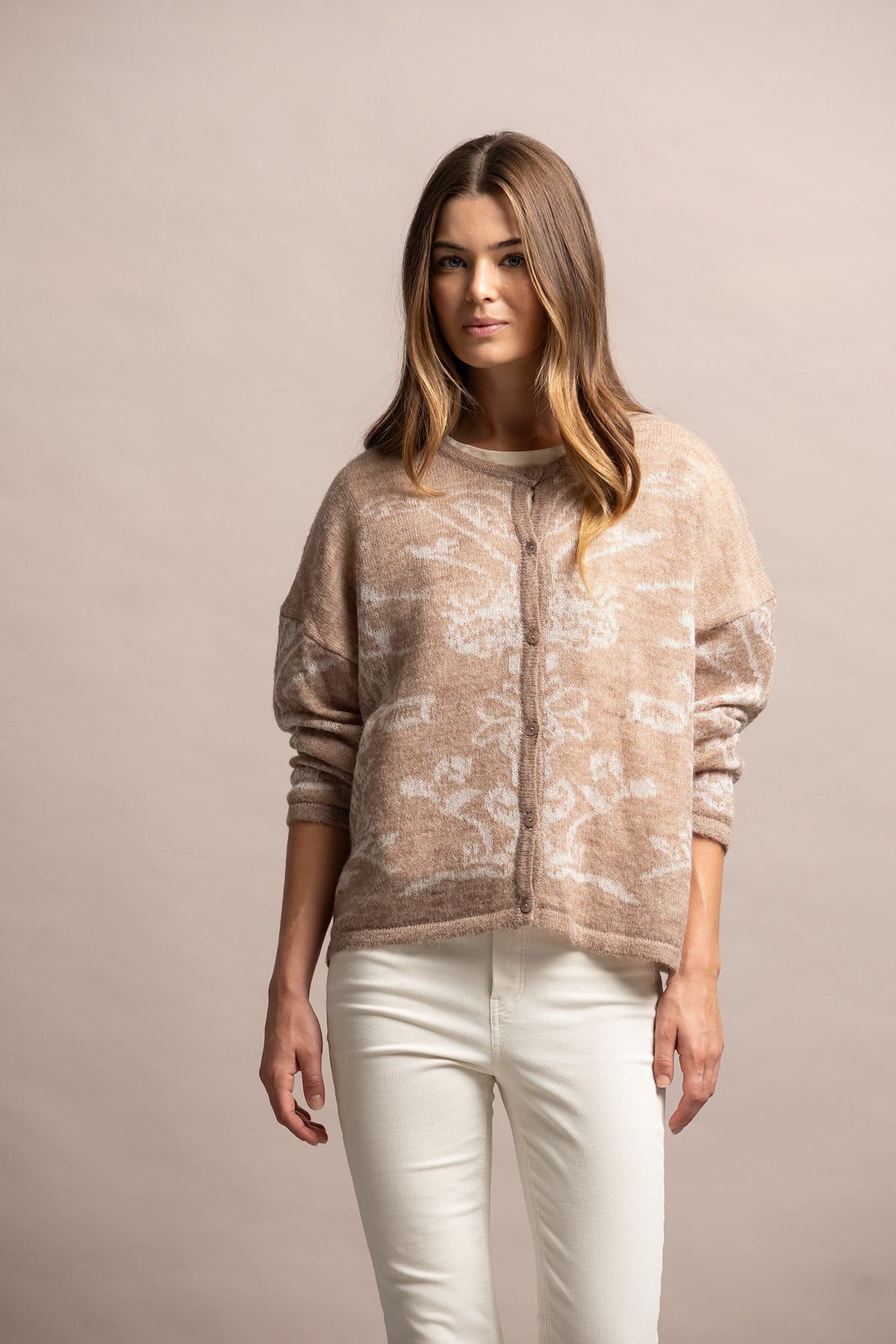 CASACO DE MALHA COM JACQUARD FLORAL