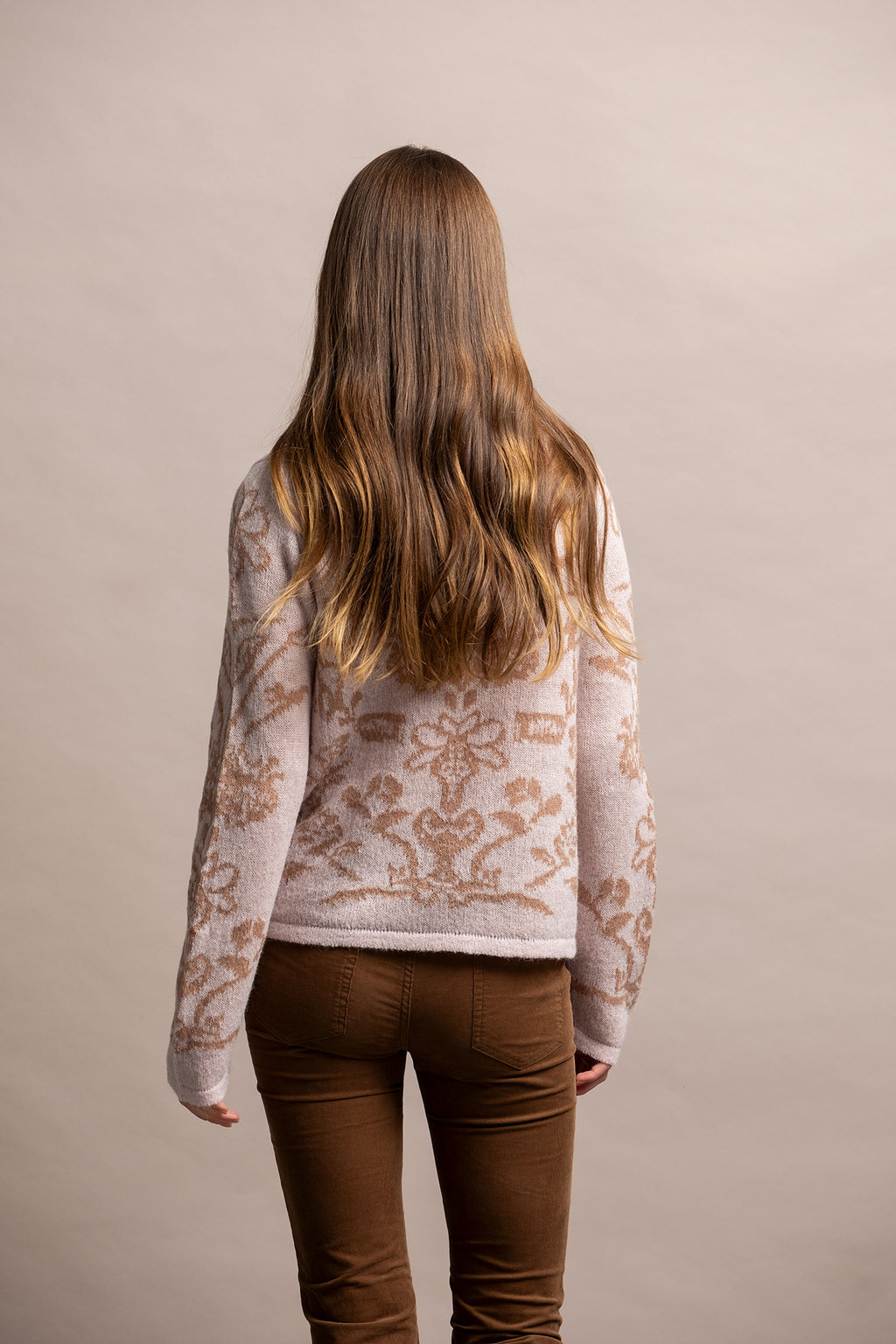 MALHA COM JACQUARD FLORAL