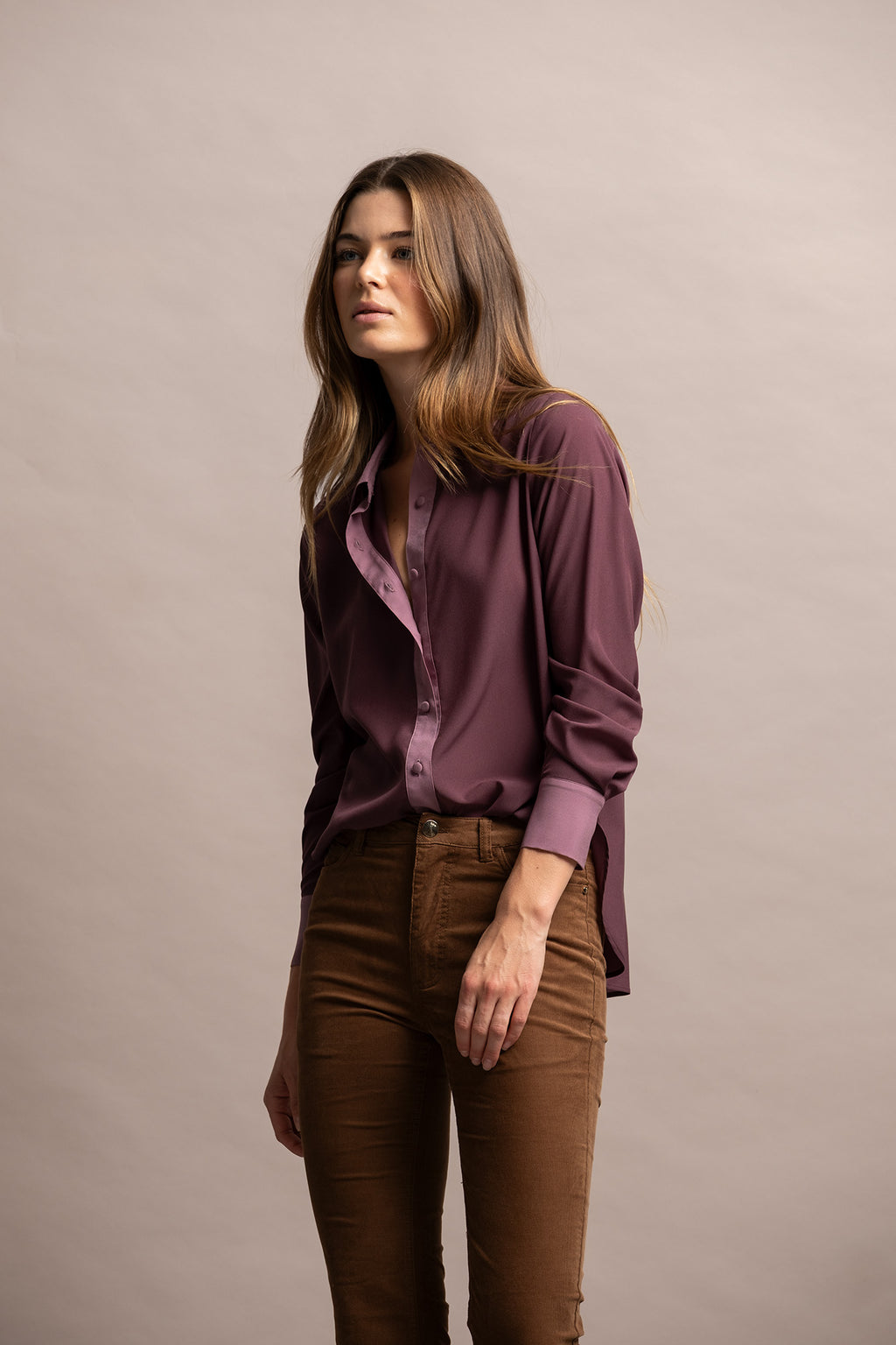 CAMISA COM CONTRASTE DE COR