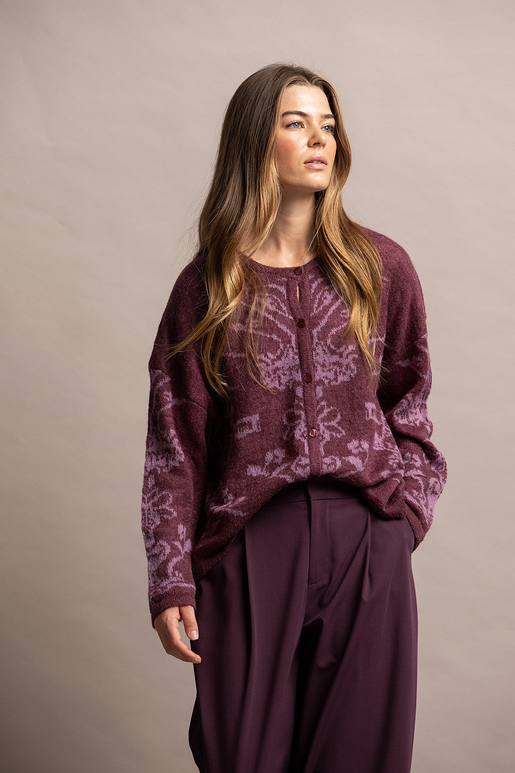 CASACO DE MALHA COM JACQUARD FLORAL
