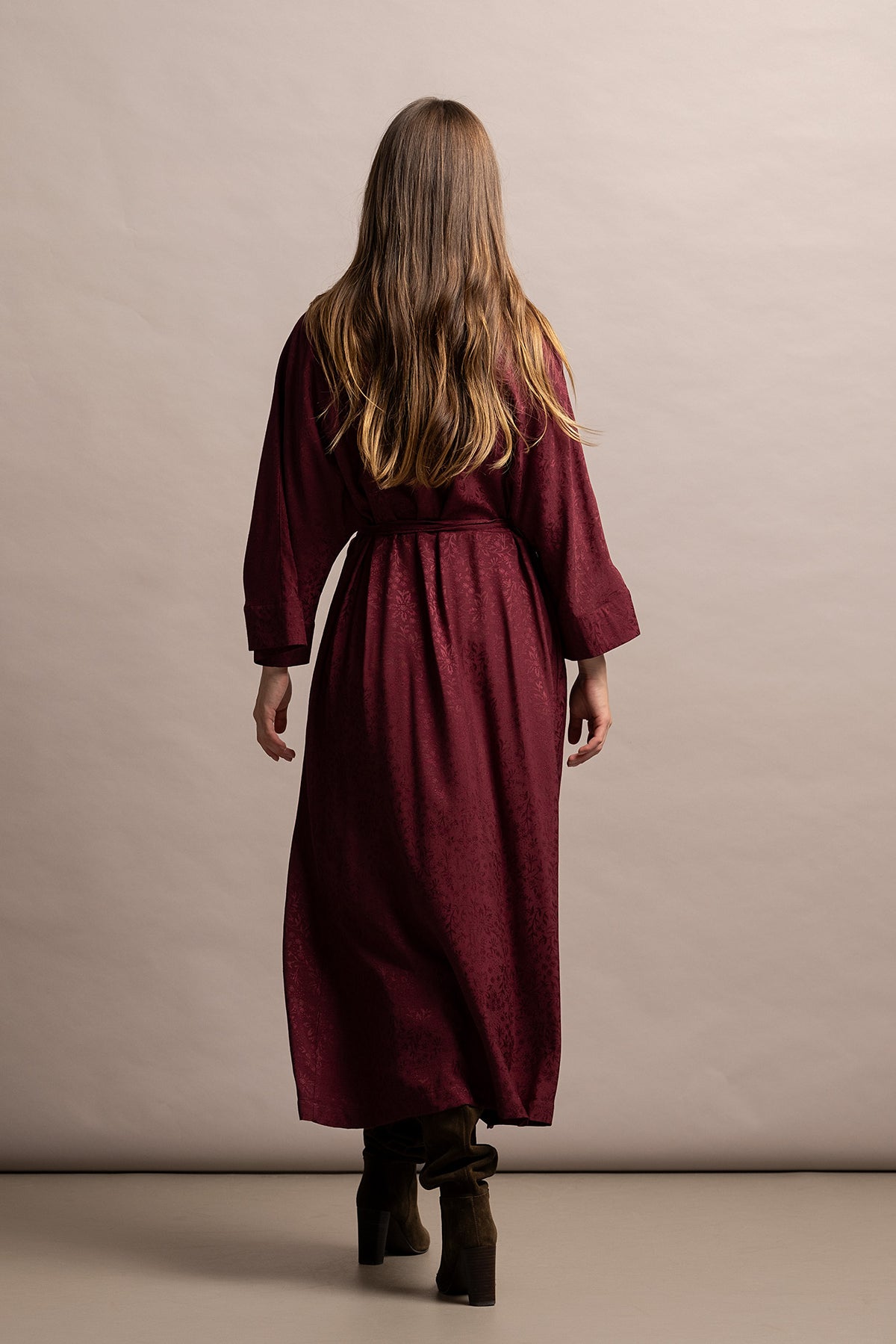 VESTIDO MIDI JACQUARD