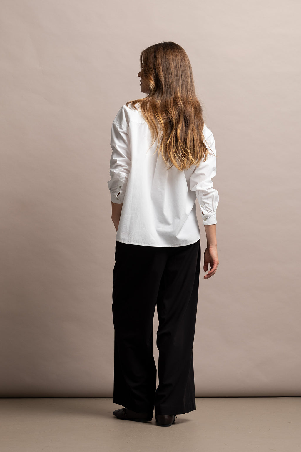 CAMISA OVERSIZE COM MISSANGAS