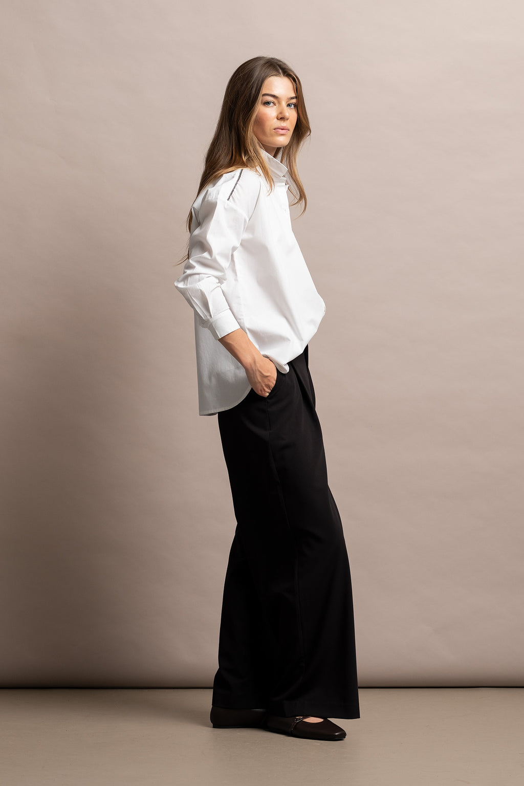 CAMISA OVERSIZE COM MISSANGAS
