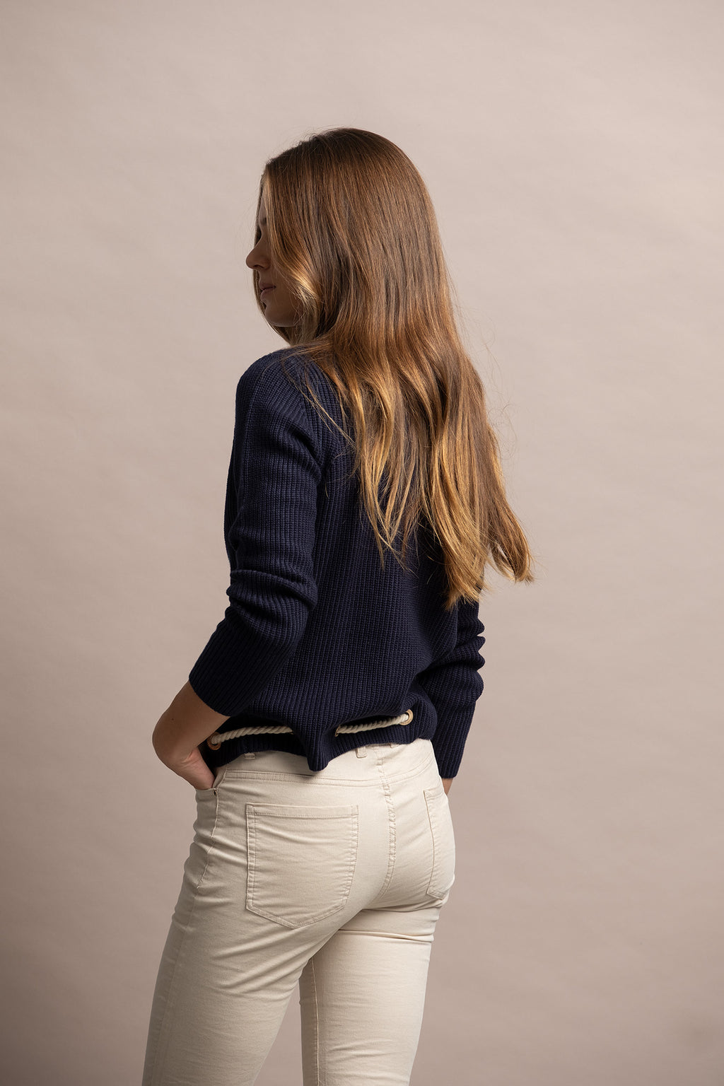 MALHA COM EYELETS