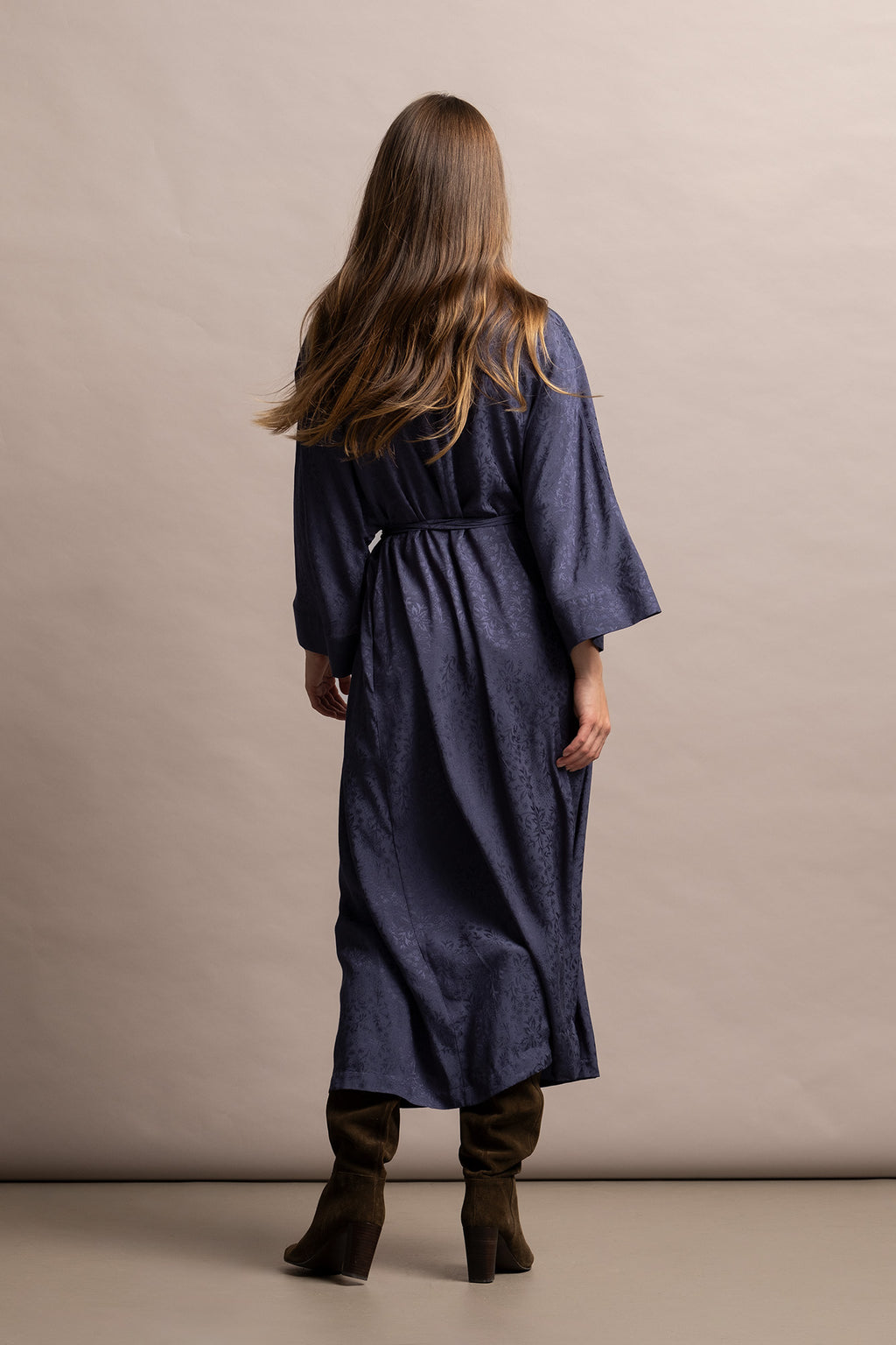 VESTIDO MIDI JACQUARD