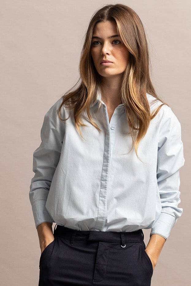 CAMISA BÁSICA COM PICÔ