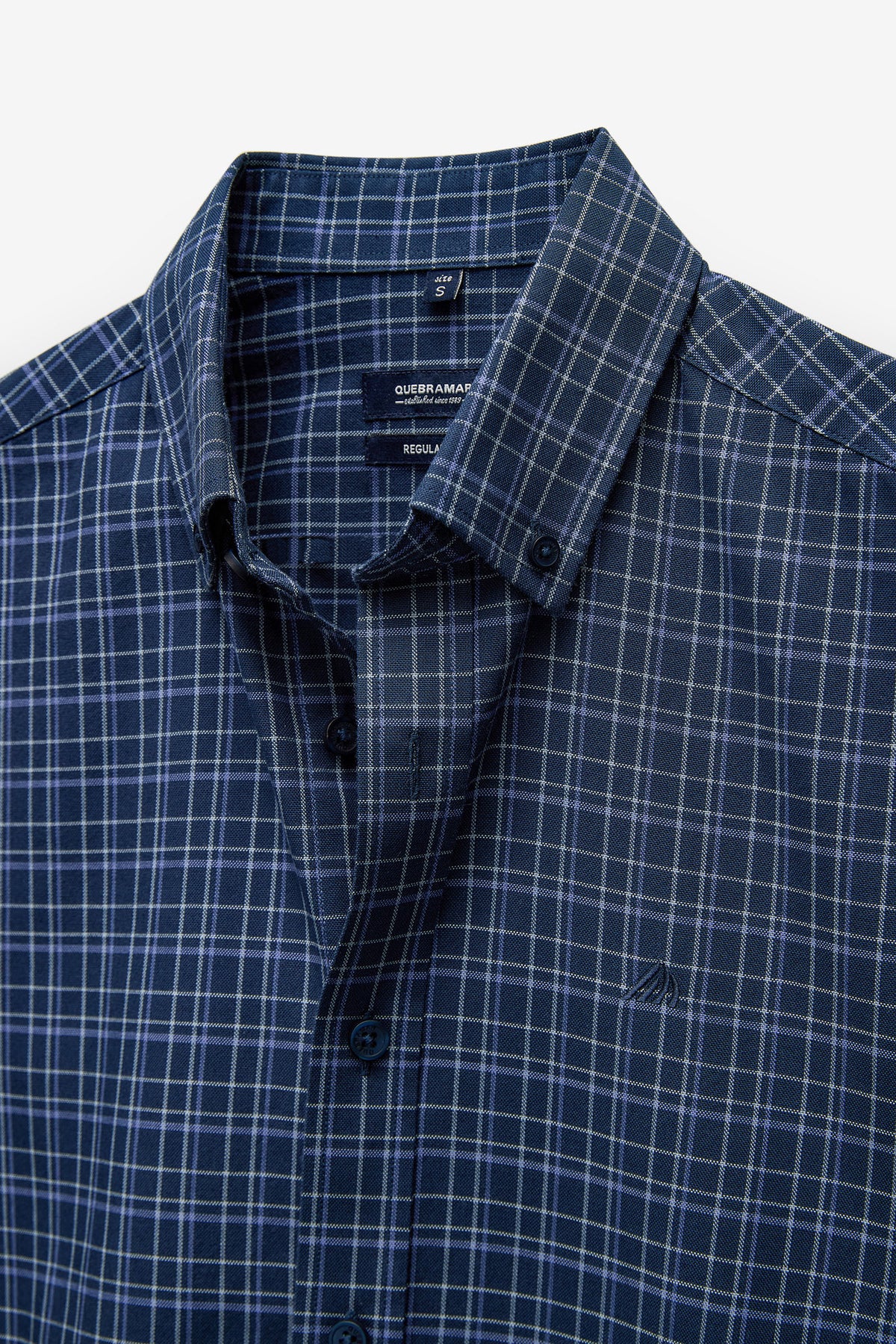 CAMISA AOS QUADRADOS
