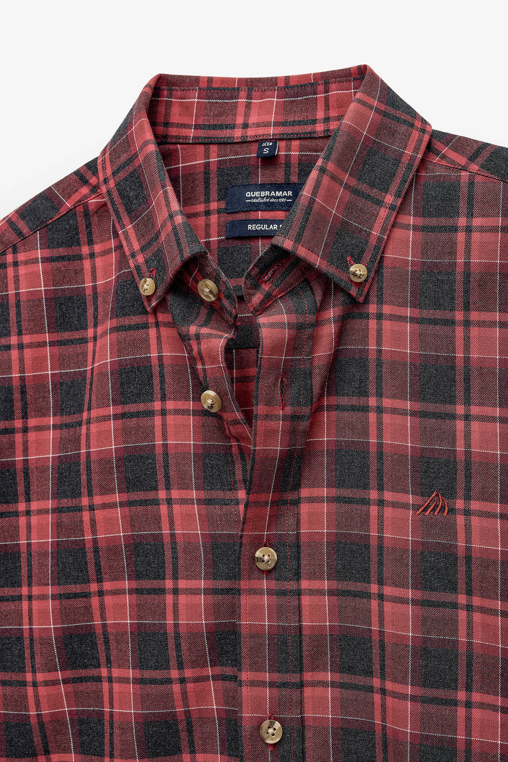 CAMISA AOS QUADRADOS