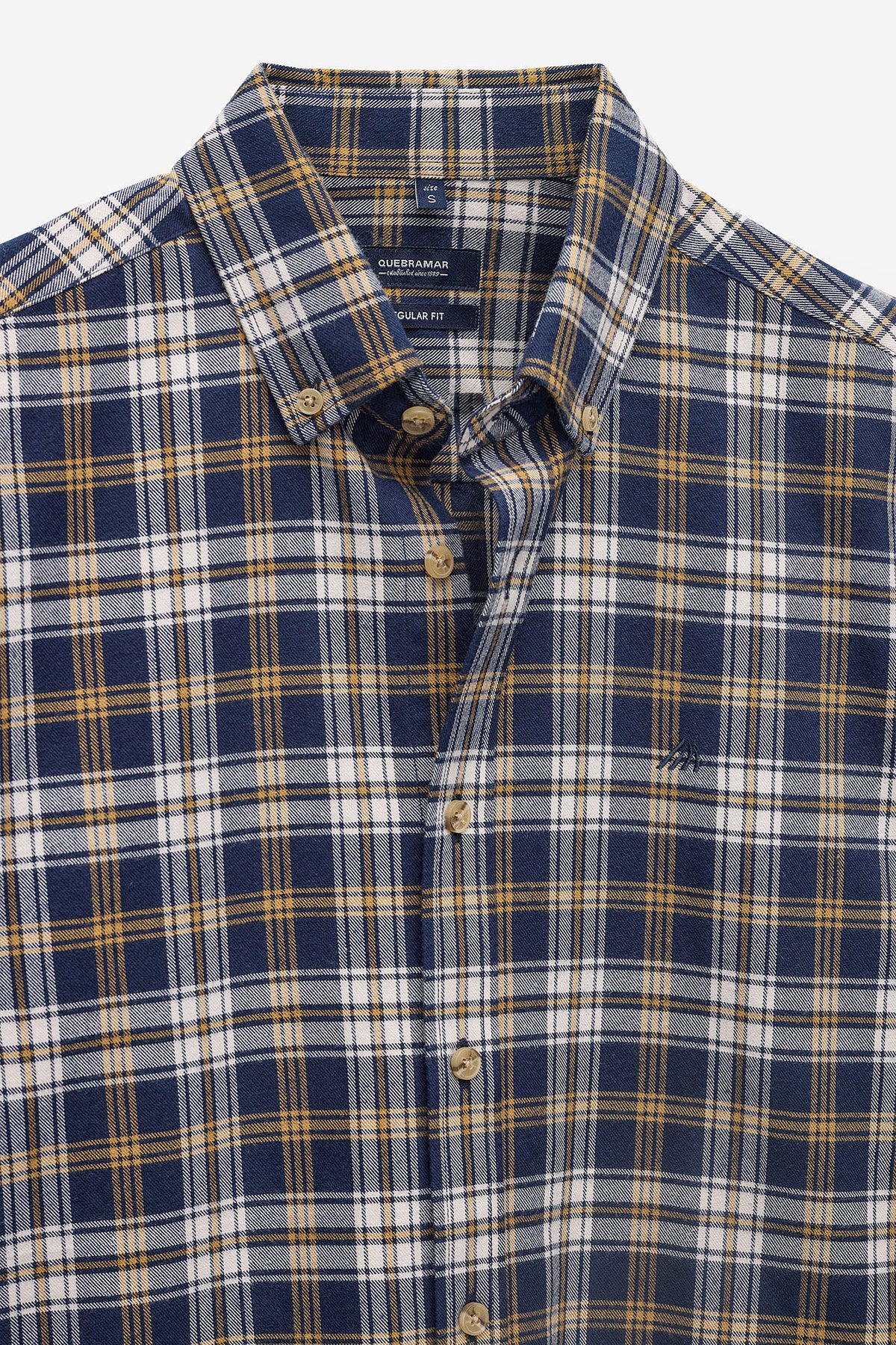 CAMISA COM XADREZ EM FLANELA