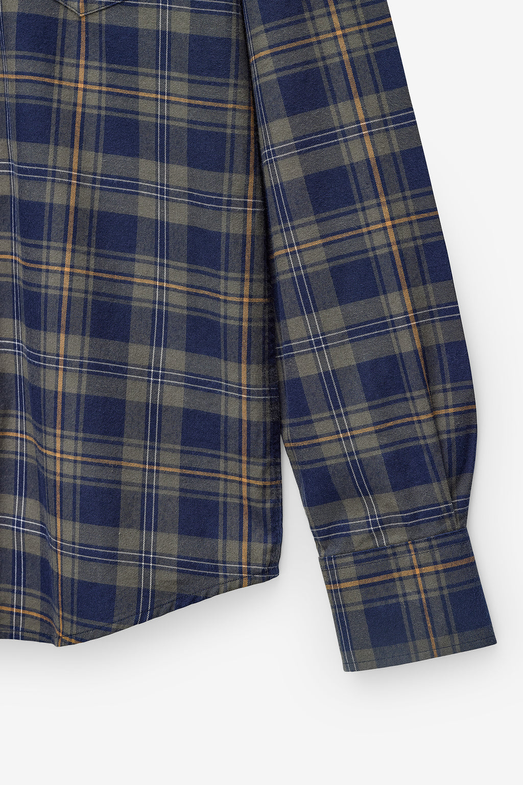 CAMISA AOS QUADRADOS