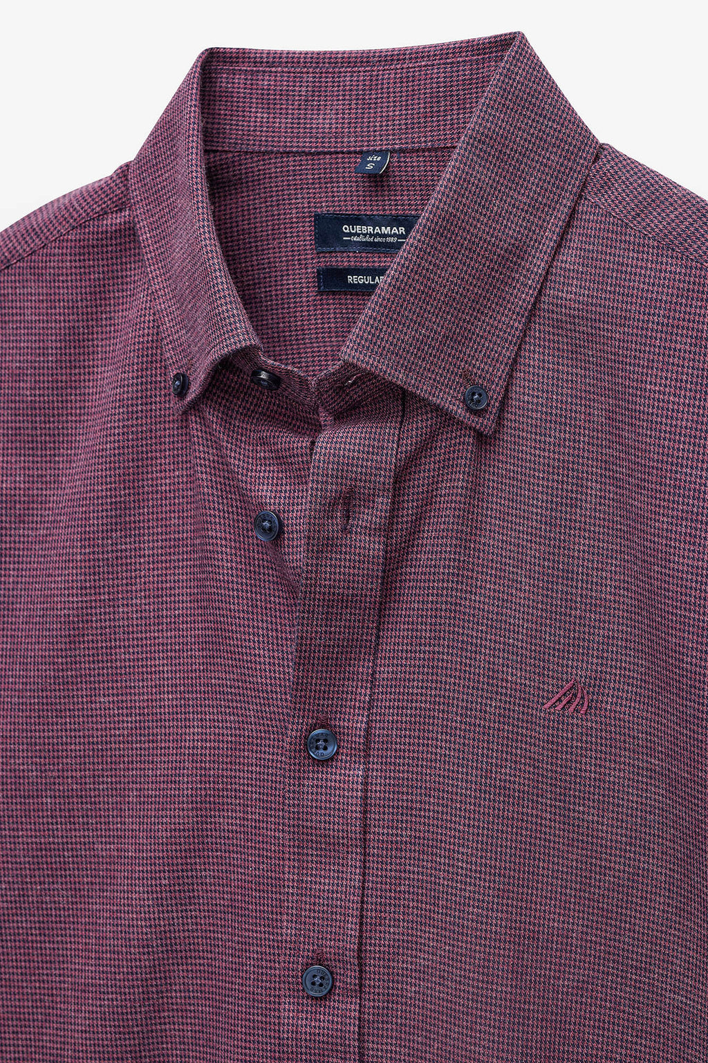 CAMISA AOS QUADRADOS