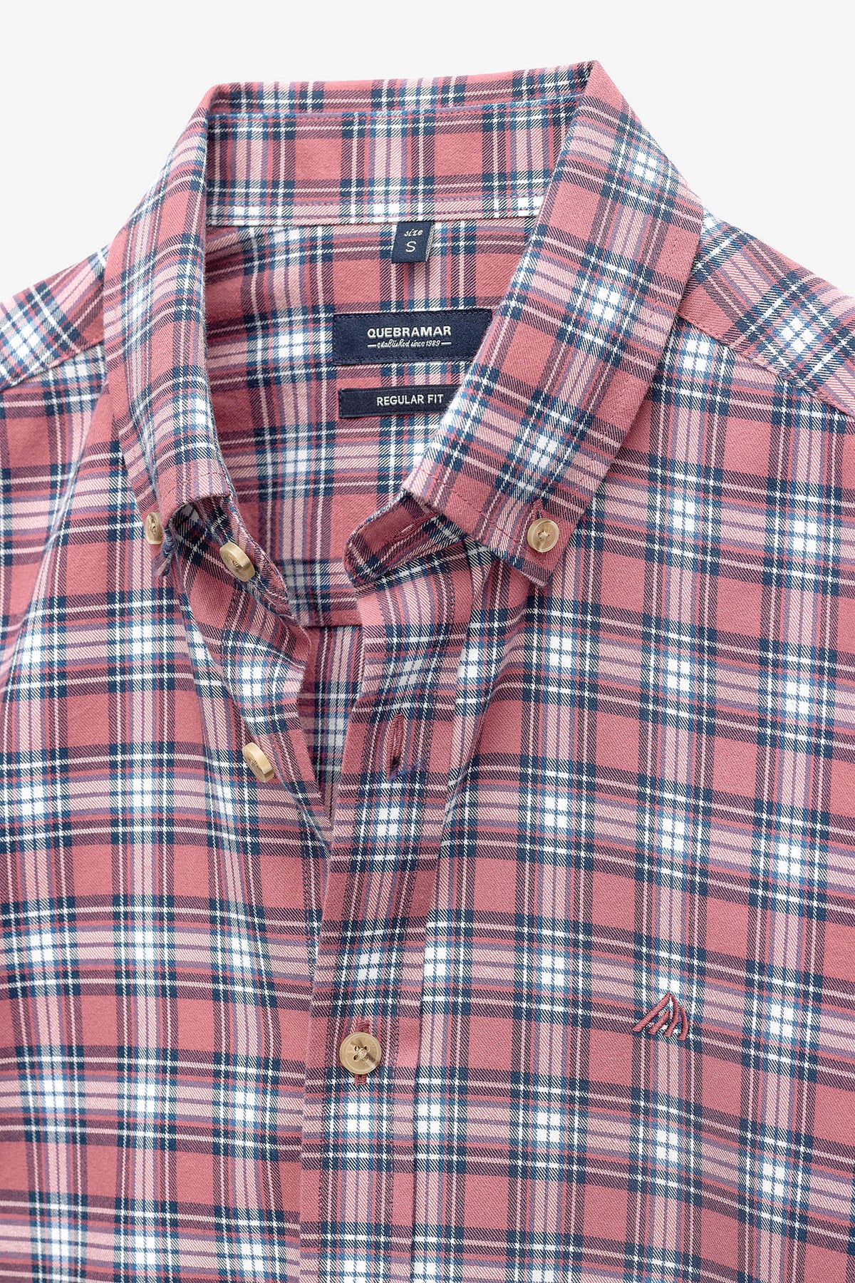 CAMISA AOS QUADRADOS