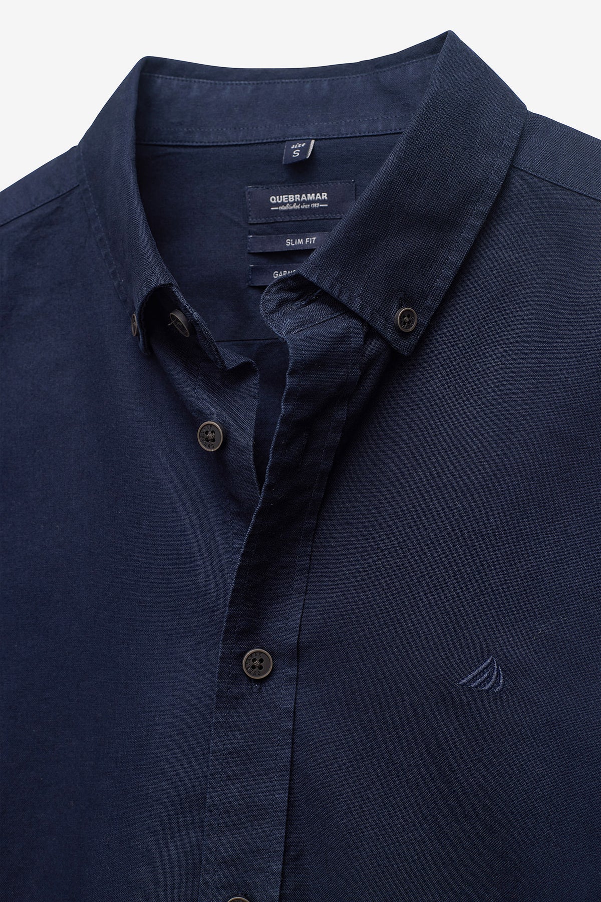 CAMISA SLIM FIT TEÑIDO EN PRENDA