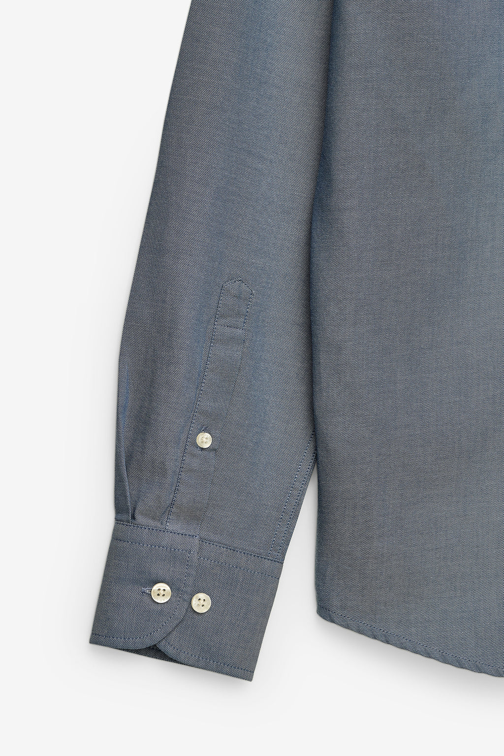 CAMISA BÁSICA CORTE REGULAR