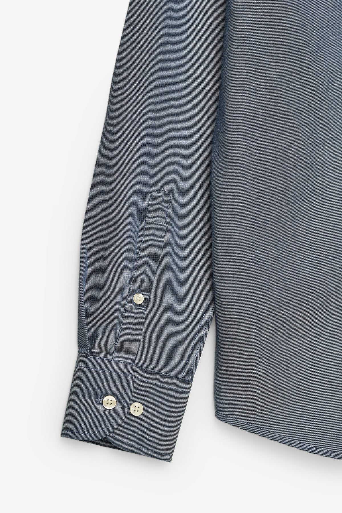 CAMISA BÁSICA CORTE REGULAR