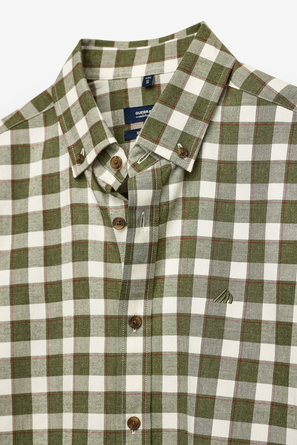 CAMISA AOS QUADRADOS