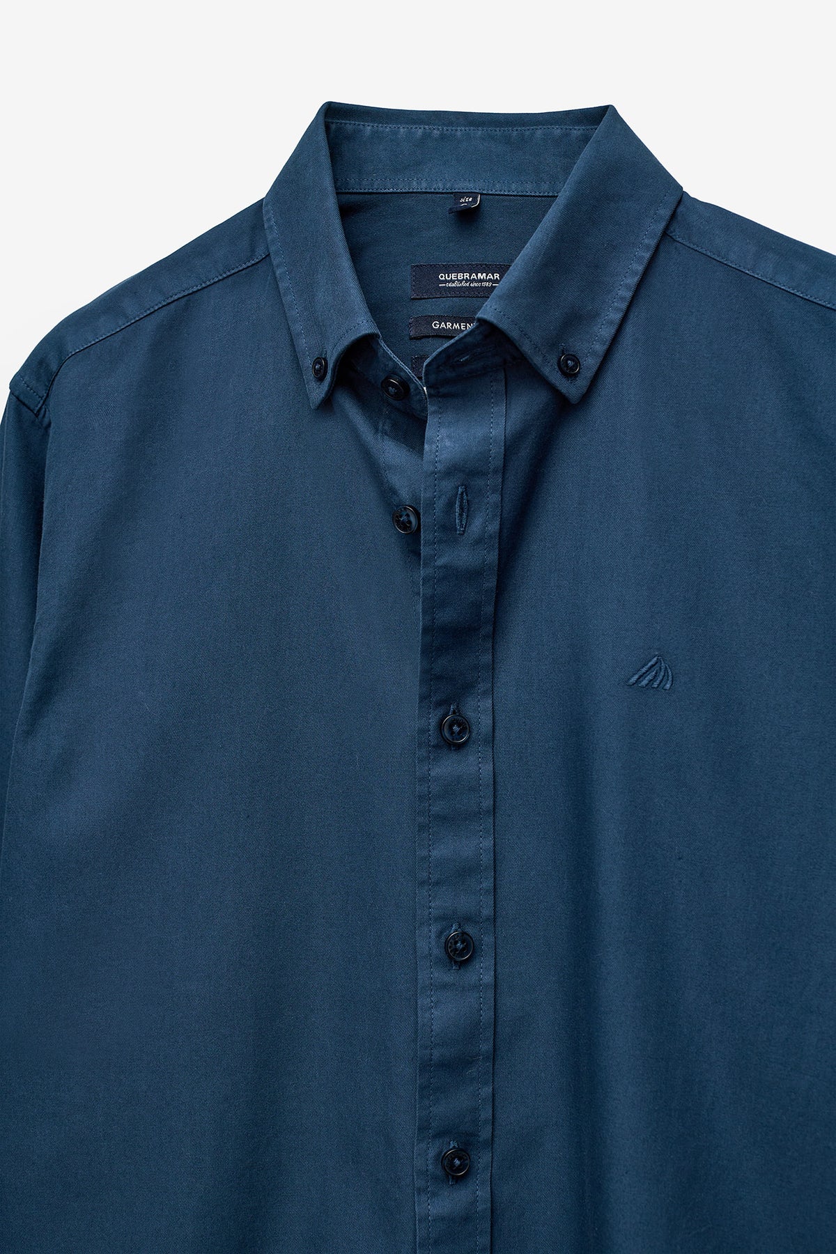 CAMISA SLIM FIT DE SARJA LAVADA
