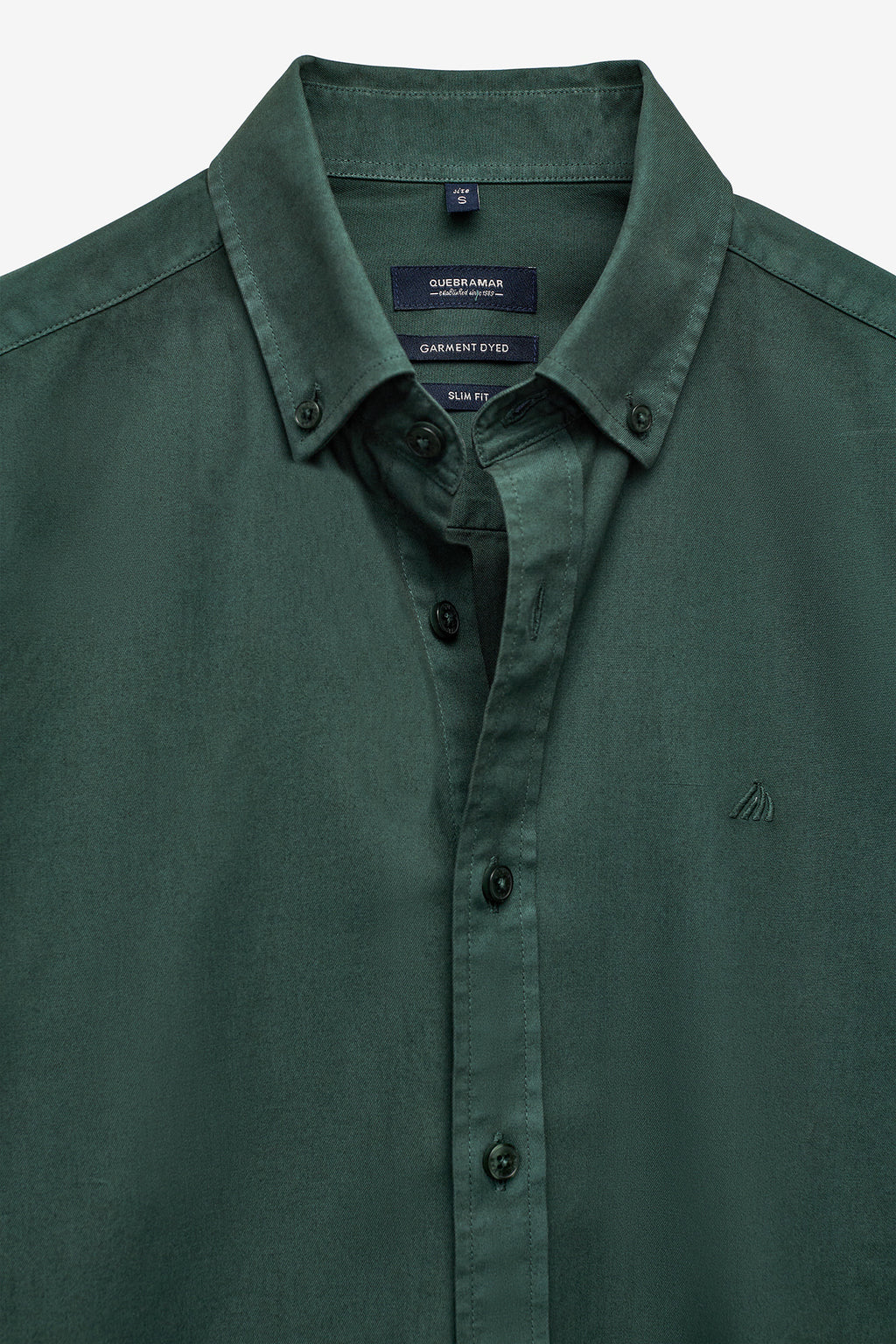CAMISA SLIM FIT EN SARGA LAVADA