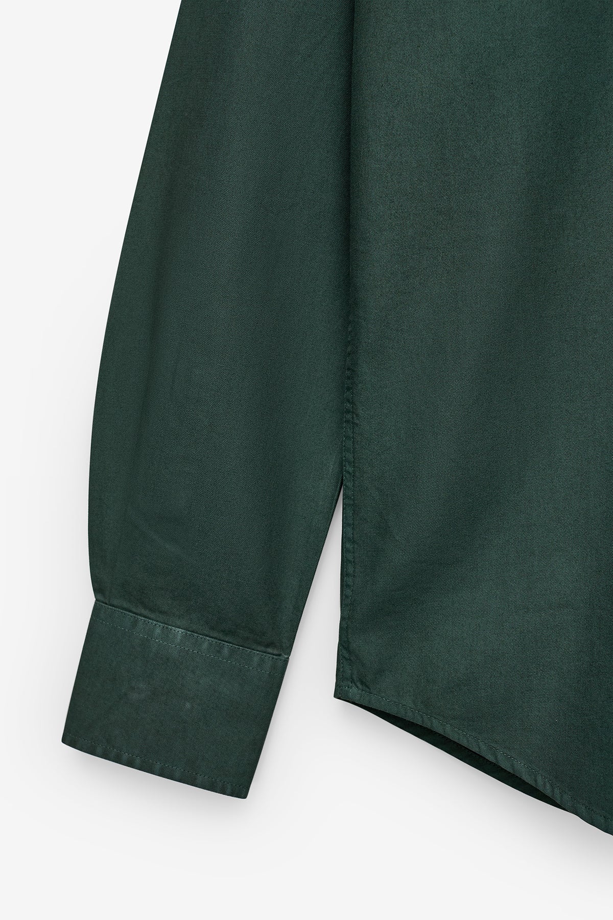 CAMISA SLIM FIT EN SARGA LAVADA