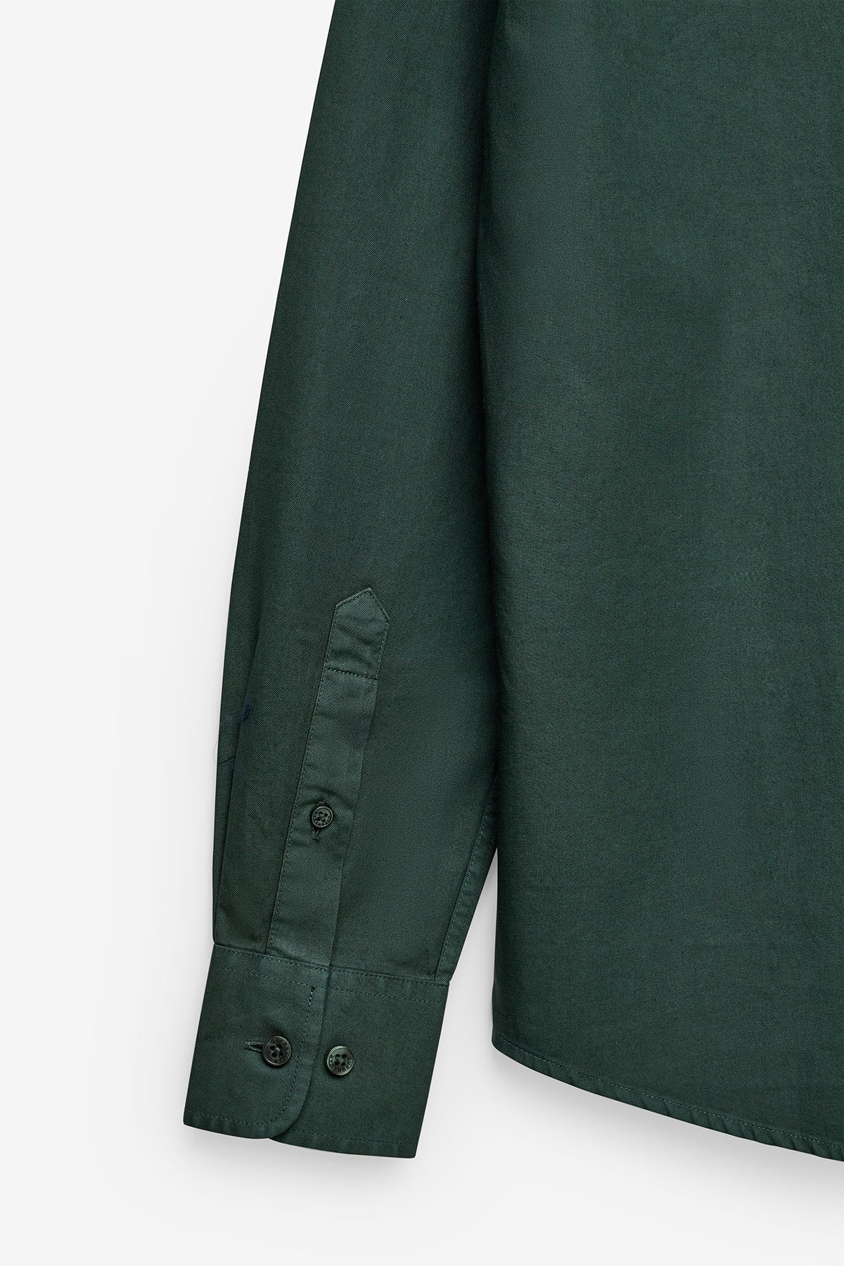 CAMISA SLIM FIT EN SARGA LAVADA