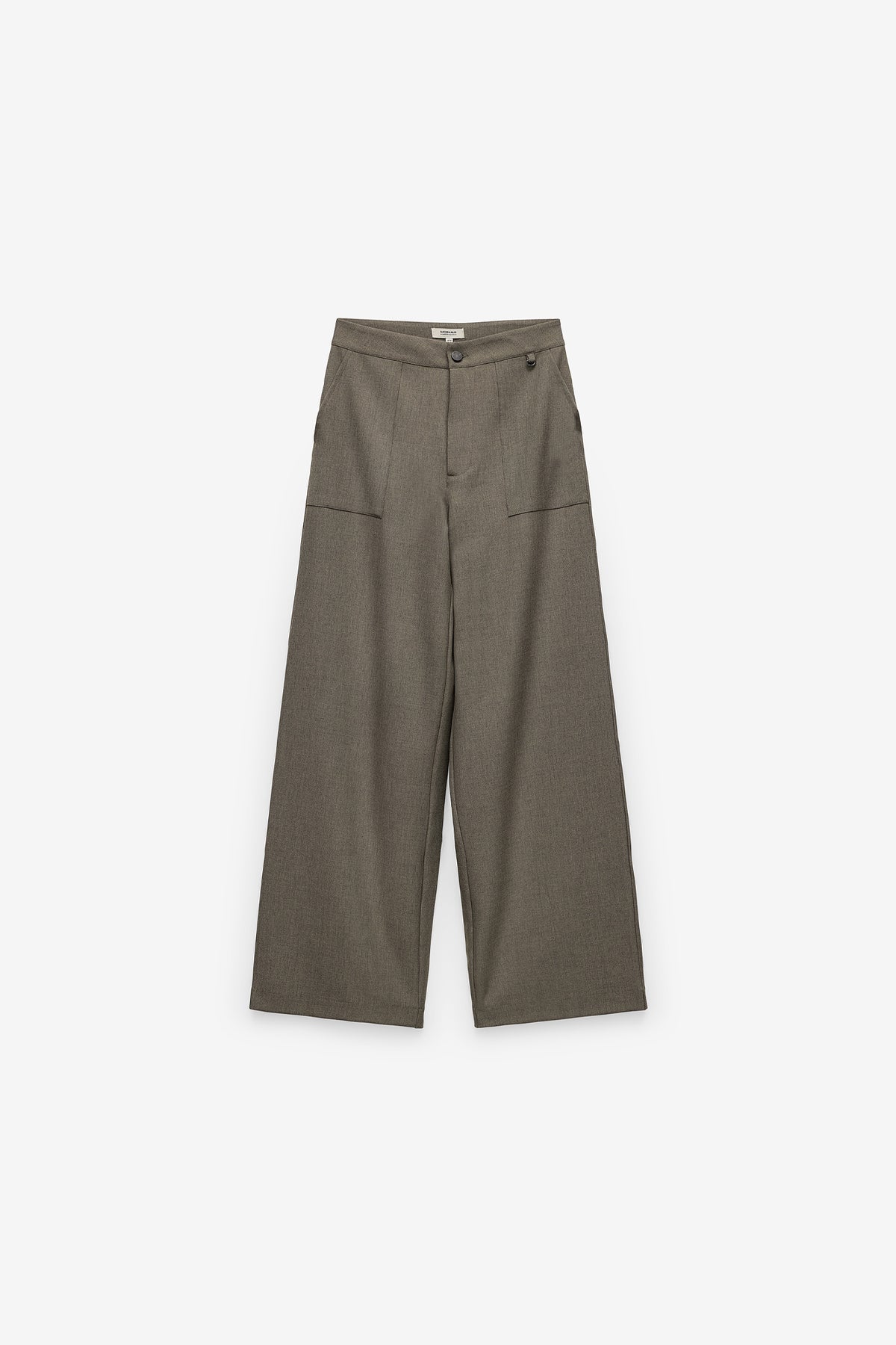 CALÇAS LARGAS COM BOLSOS CHAPA