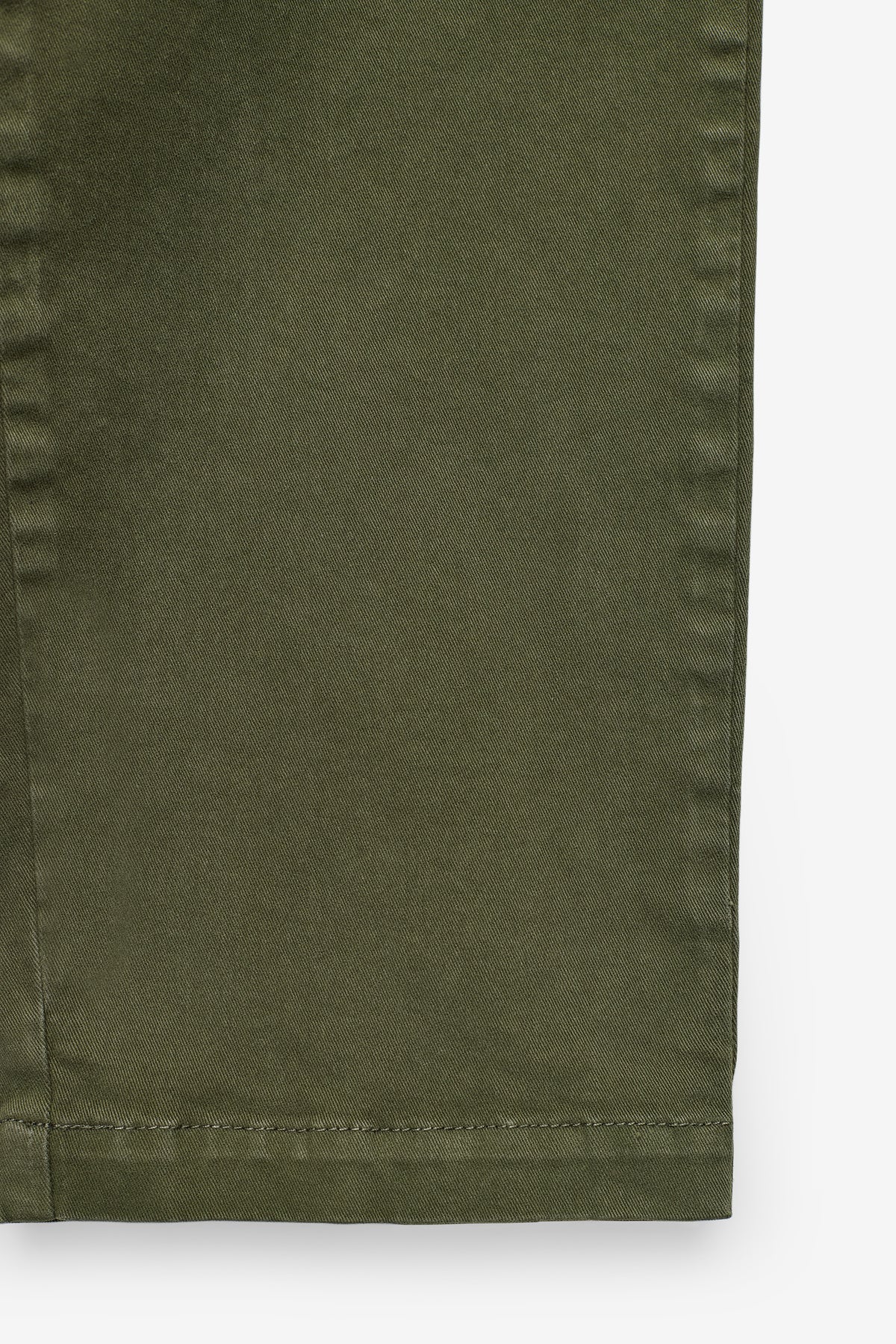 PANTALONES CHINO SARGAS CON PINZAS