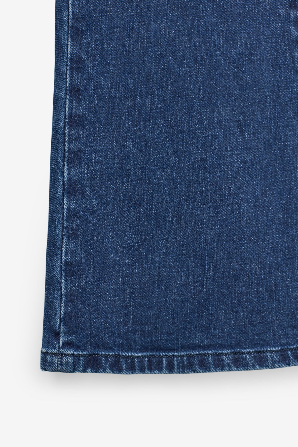 PANTALONES VAQUEROS DE CAMPANA