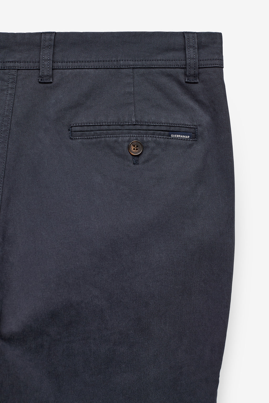 PANTALÓN CHINO EN SARGA REGULAR FIT