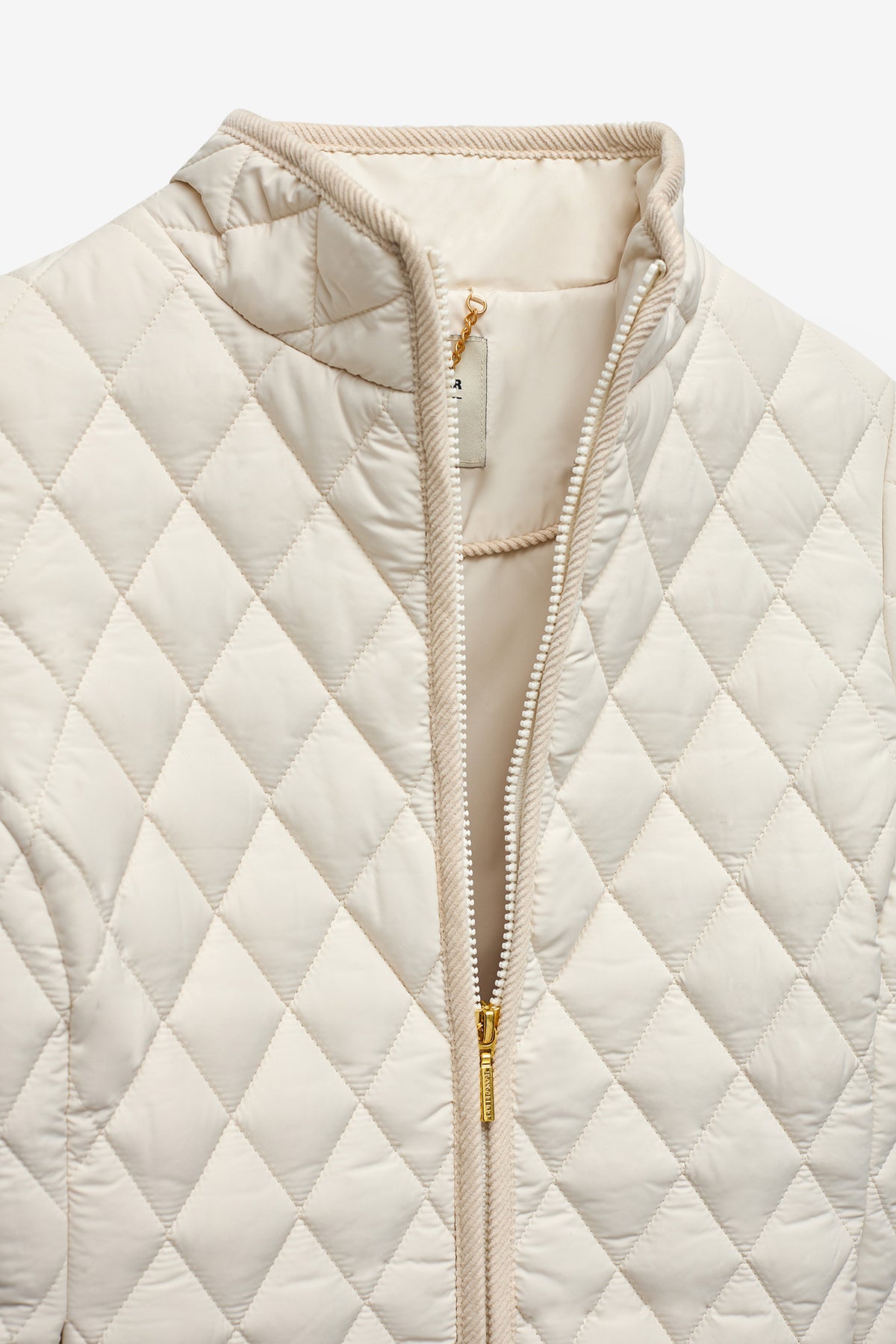 CHAQUETA ACOLCHADA CON CUELLO ALTO