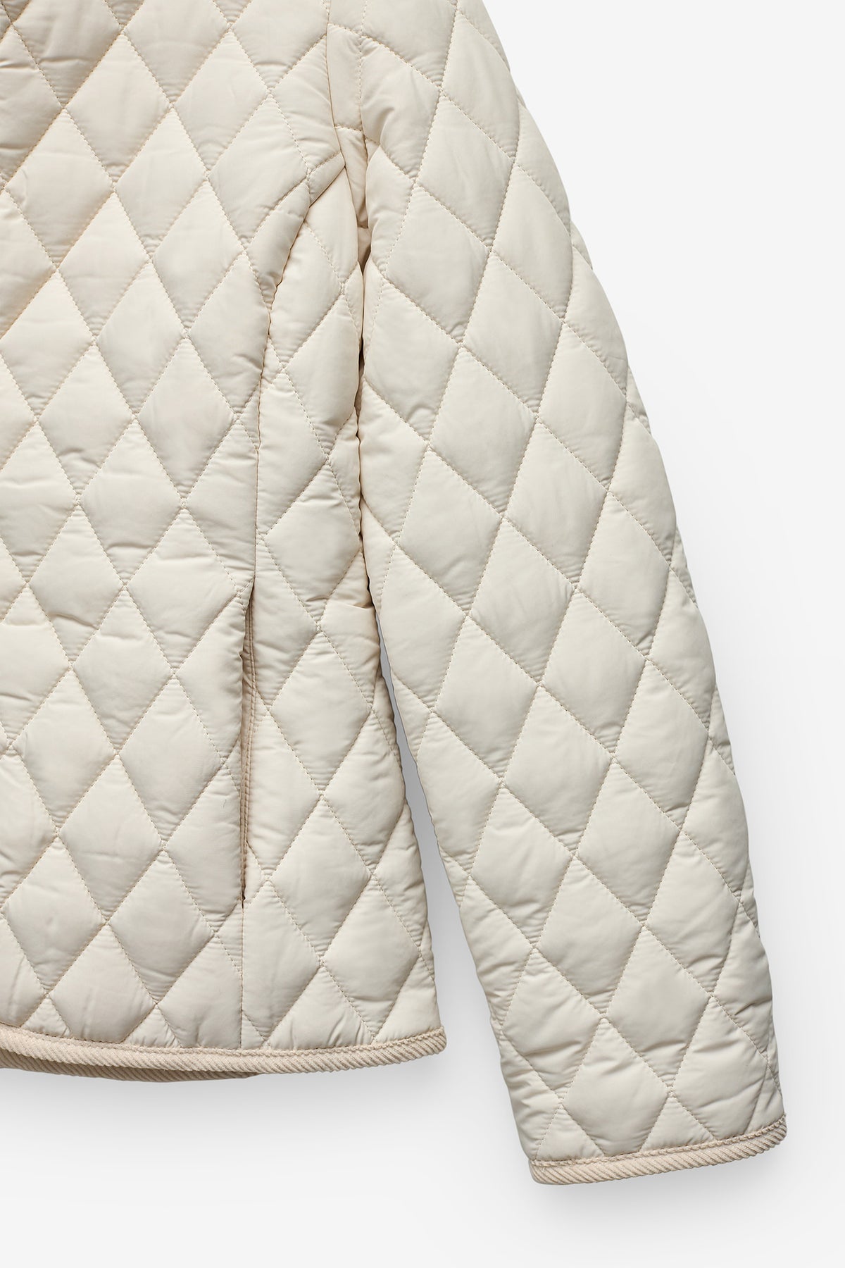 CHAQUETA ACOLCHADA CON CUELLO ALTO