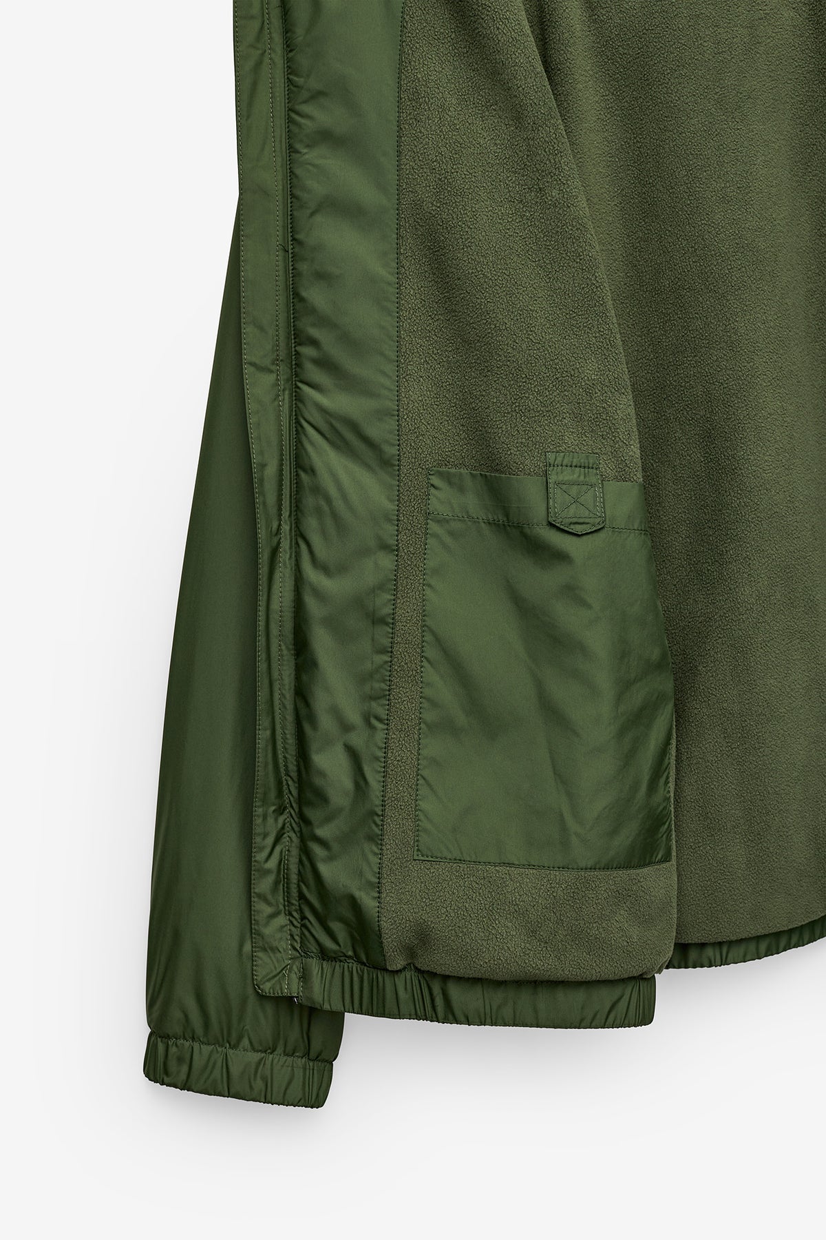 CAZADORA BOMBER LIGERA CON FORRO POLAR