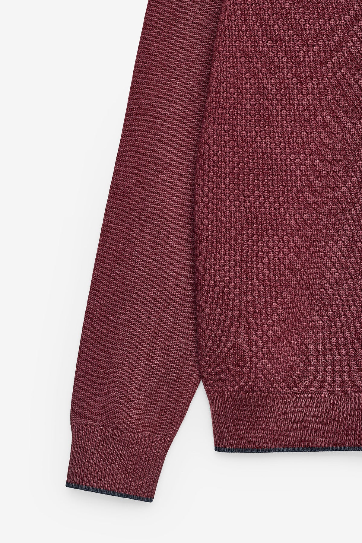 CAMISOLA ESTRUTURADA COM FECHO