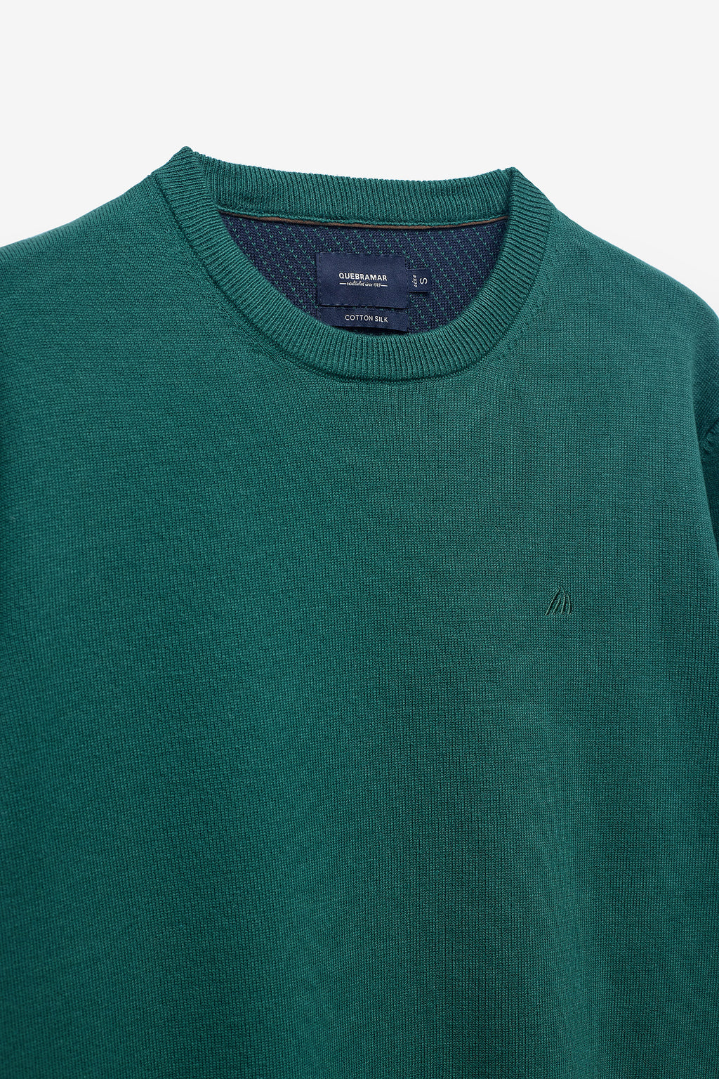 CAMISETA CON CUELLO REDONDO