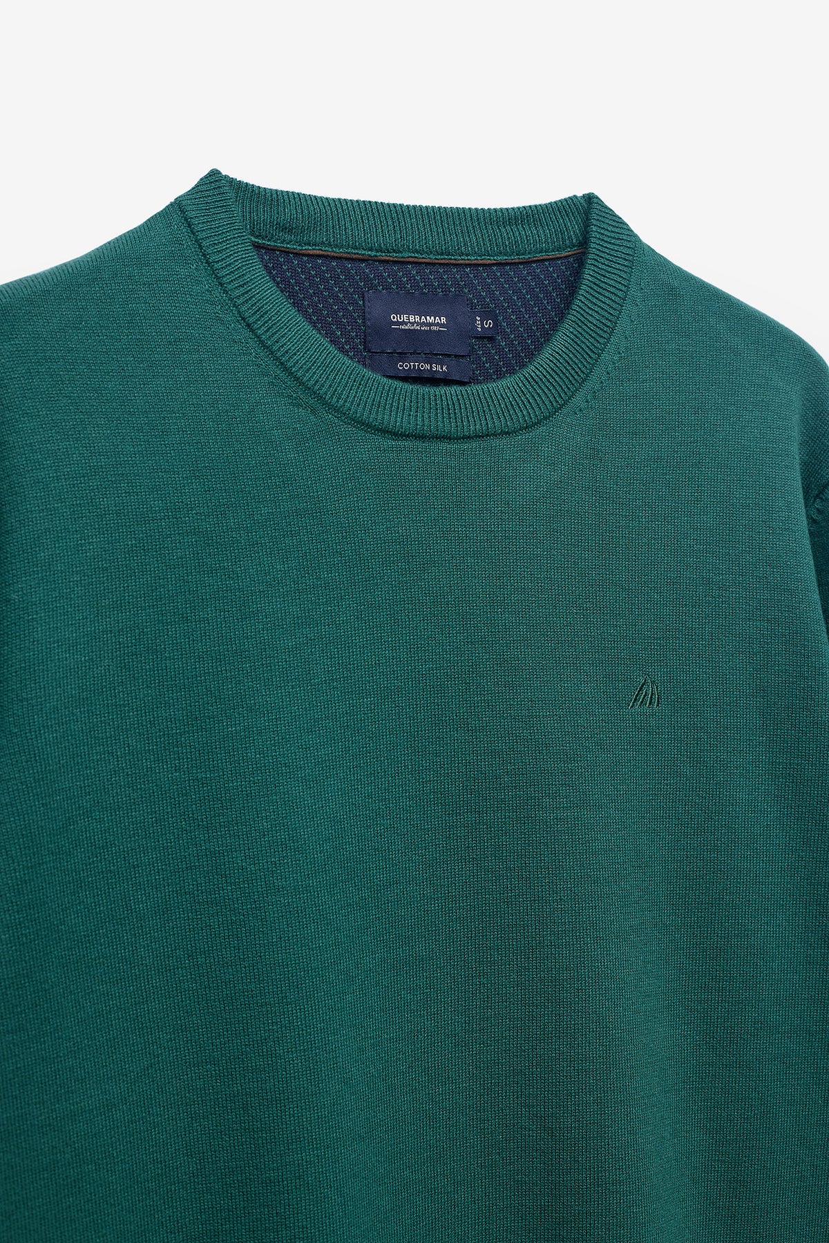 CAMISETA CON CUELLO REDONDO
