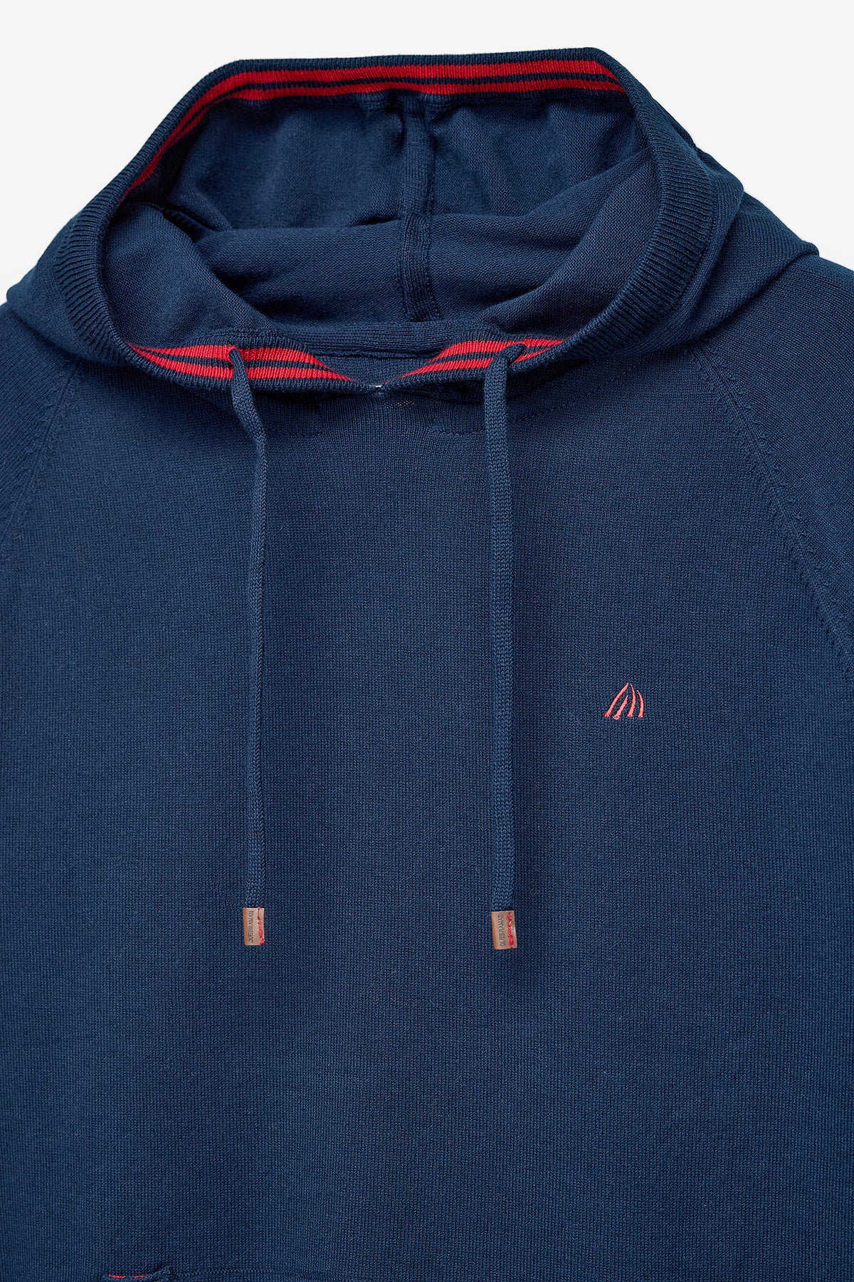 SUDADERA DE PUNTO CON CAPUCHA