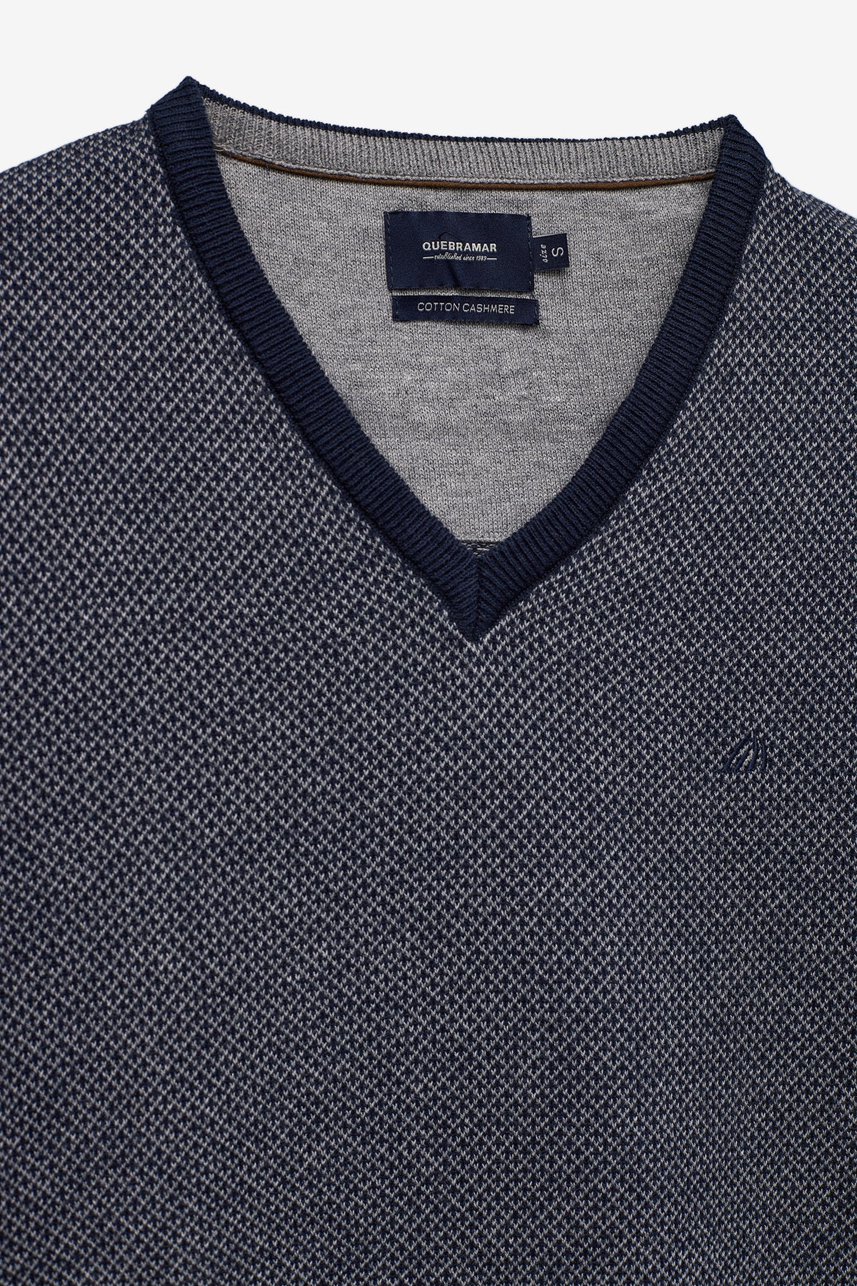CAMISOLA JACQUARD COM CAXEMIRA